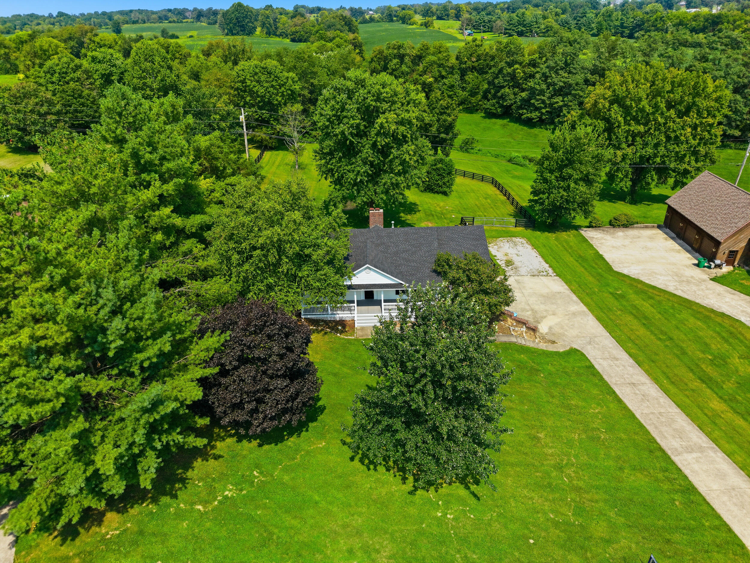 1035 Highview Drive Property Photo 35