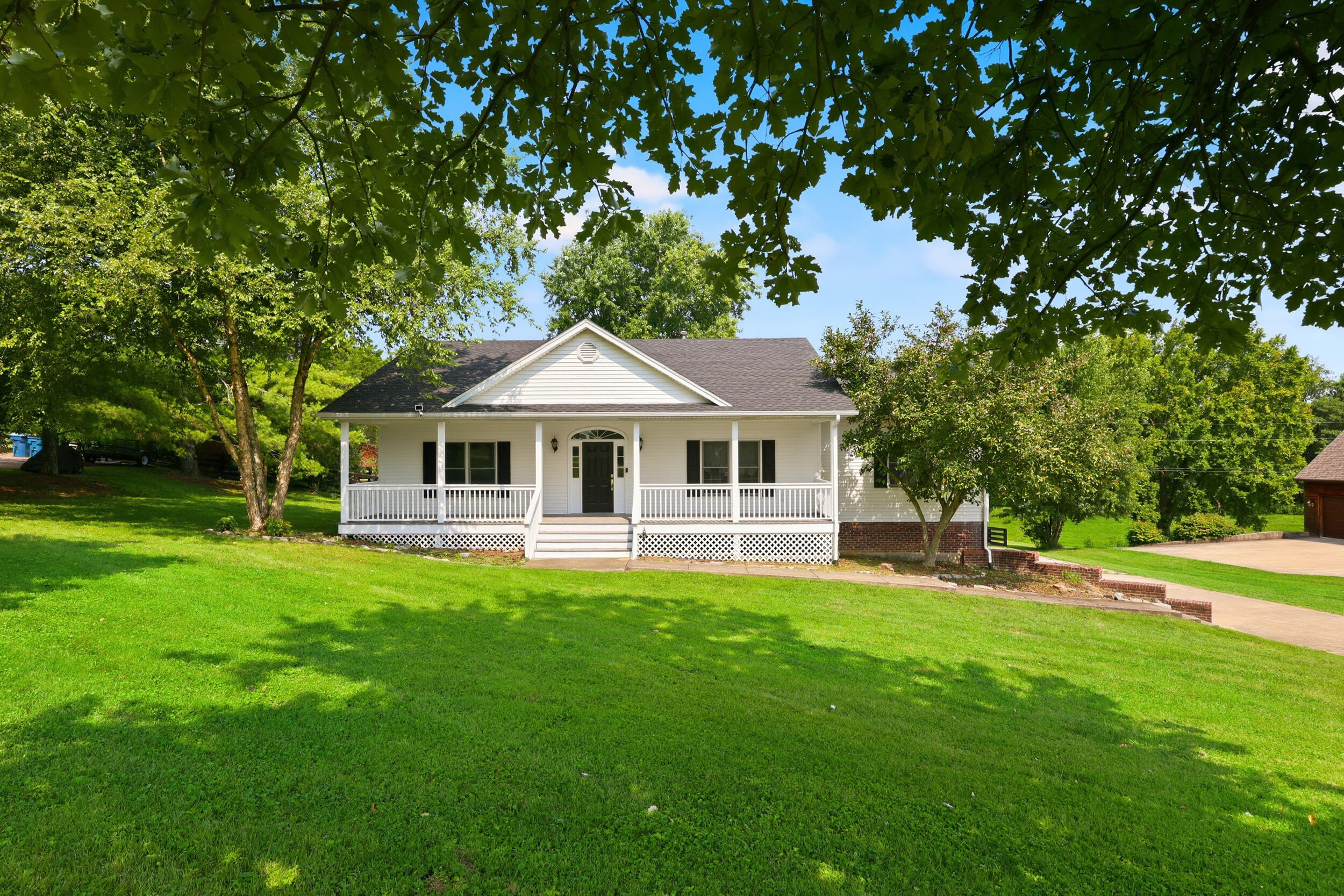1035 Highview Drive Property Photo 37