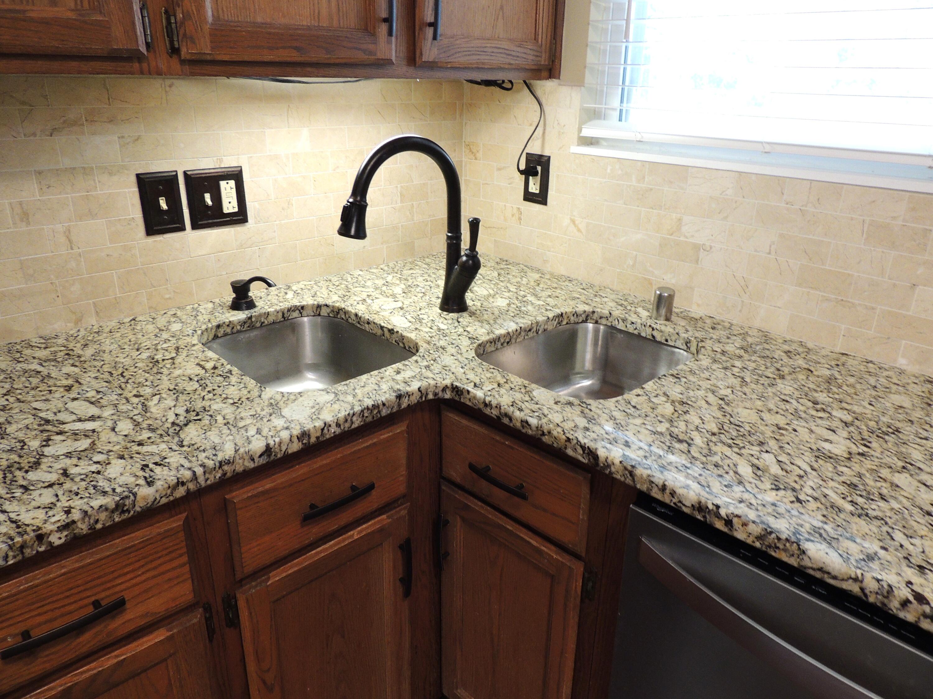 370 Garden Point Drive Property Photo 14