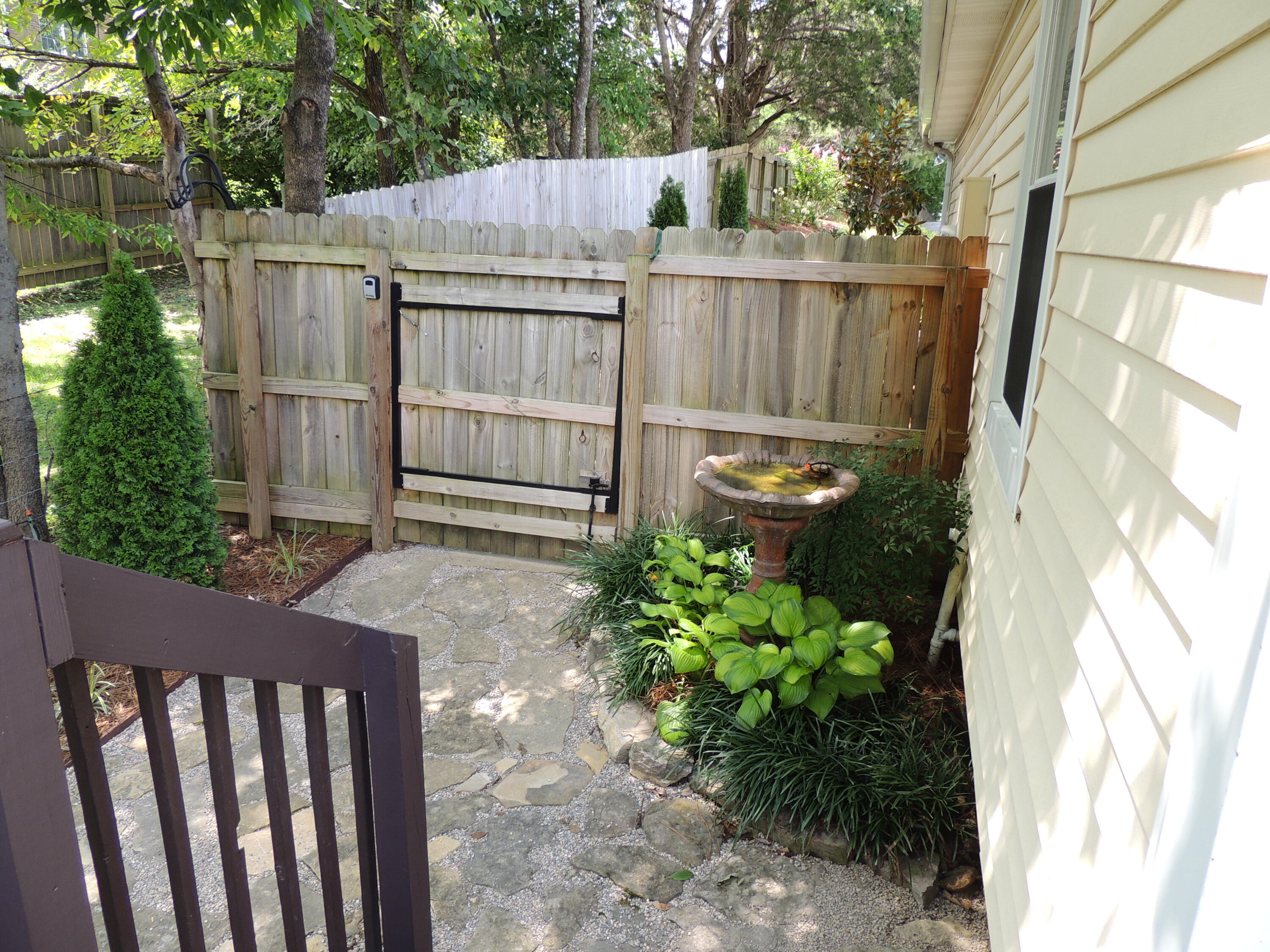 370 Garden Point Drive Property Photo 37