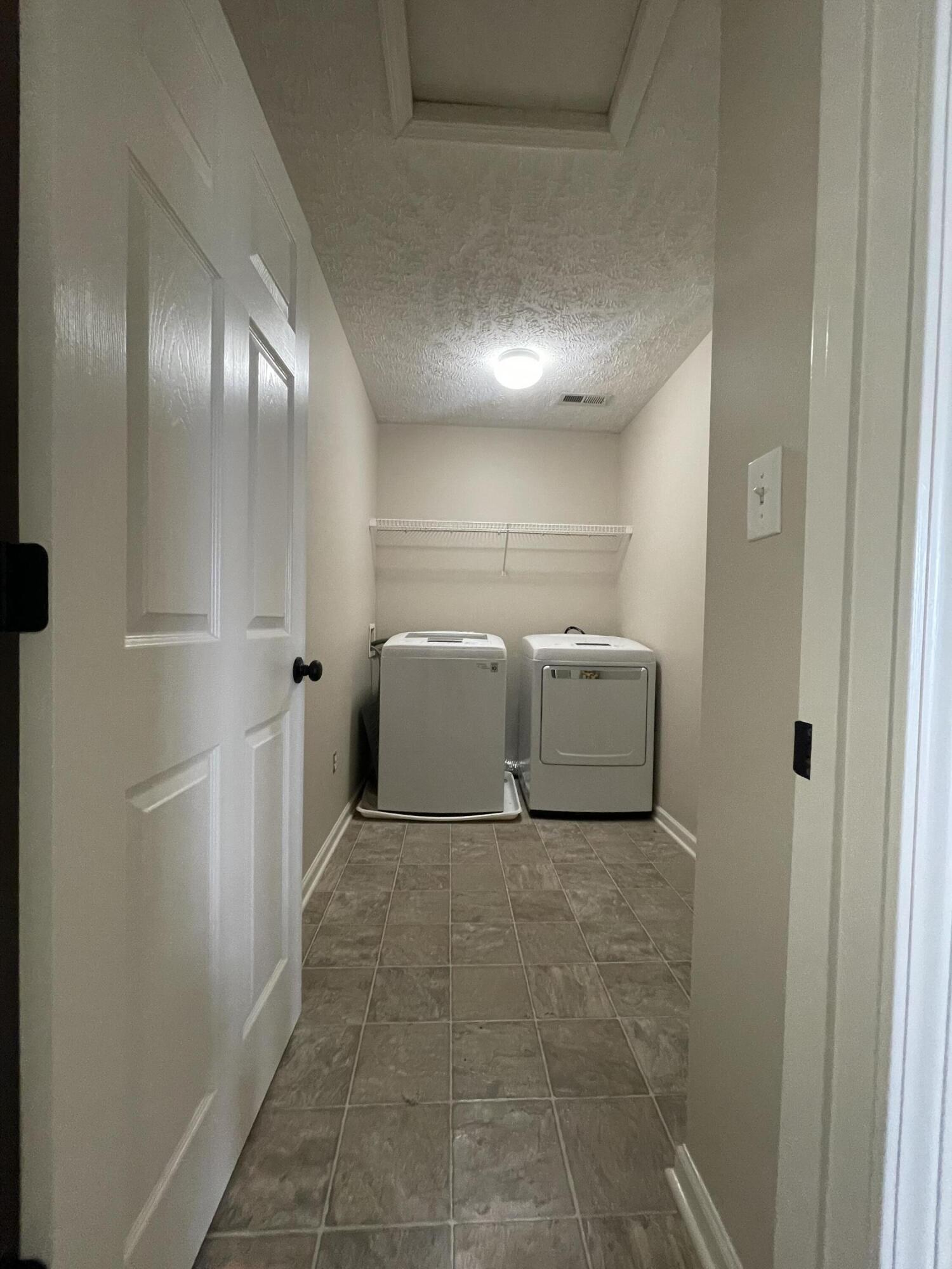 100 Vetch Drive Property Photo 28