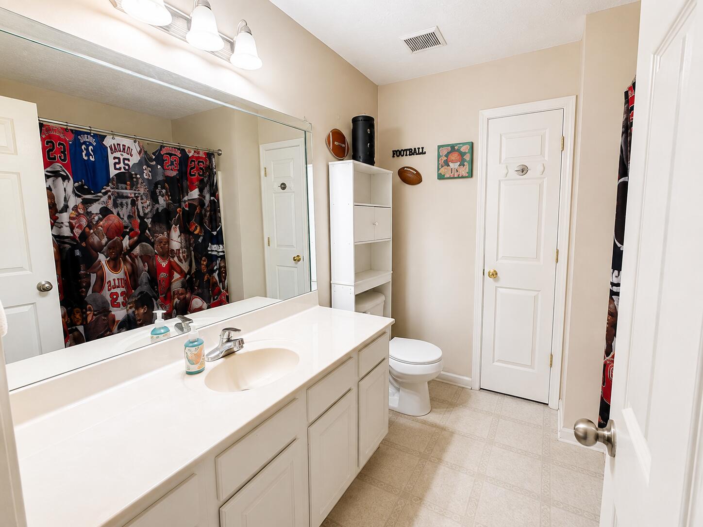 764 Woodhaven Place Property Photo 10