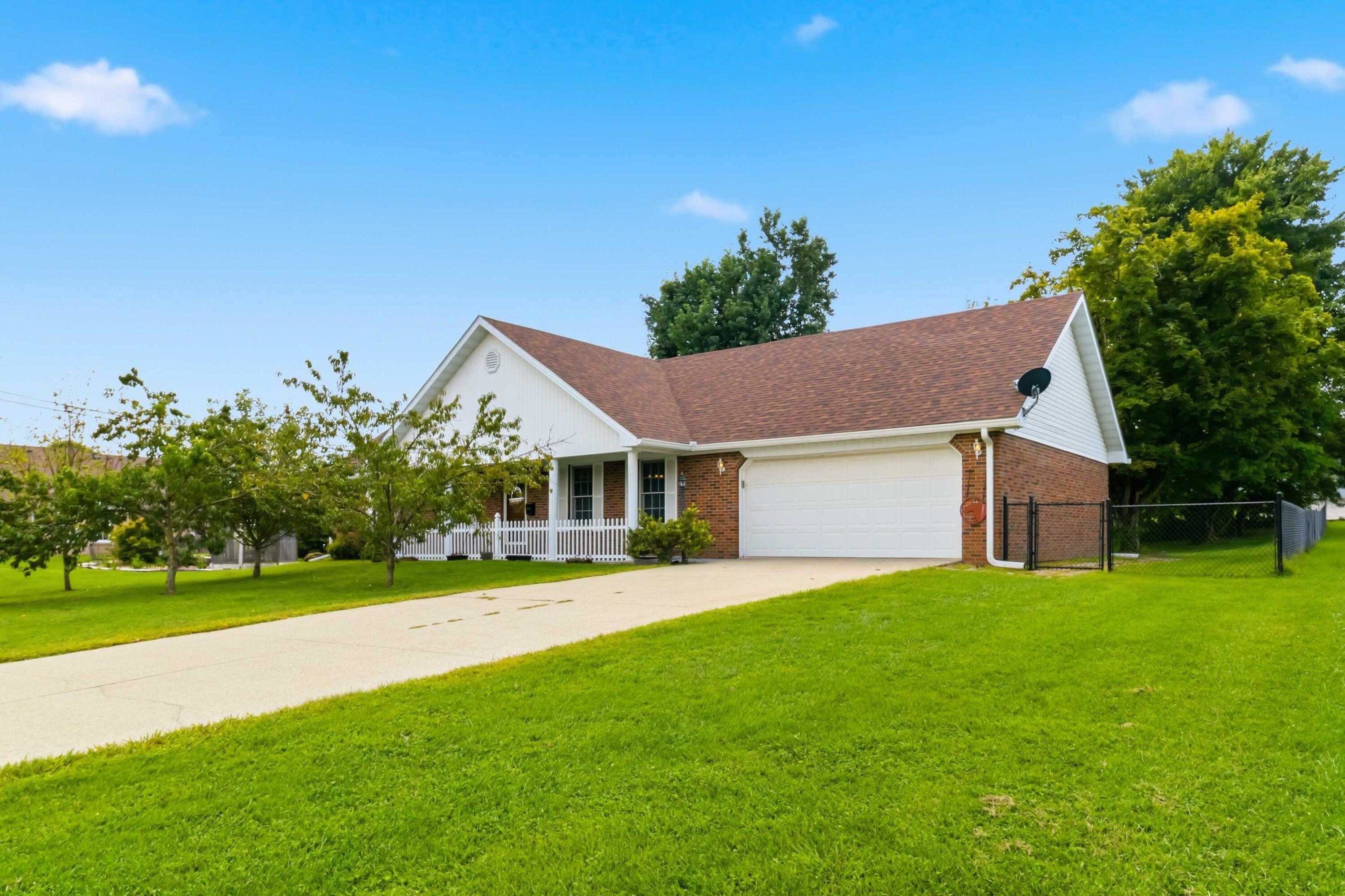 502 Autumn Drive Property Photo 1