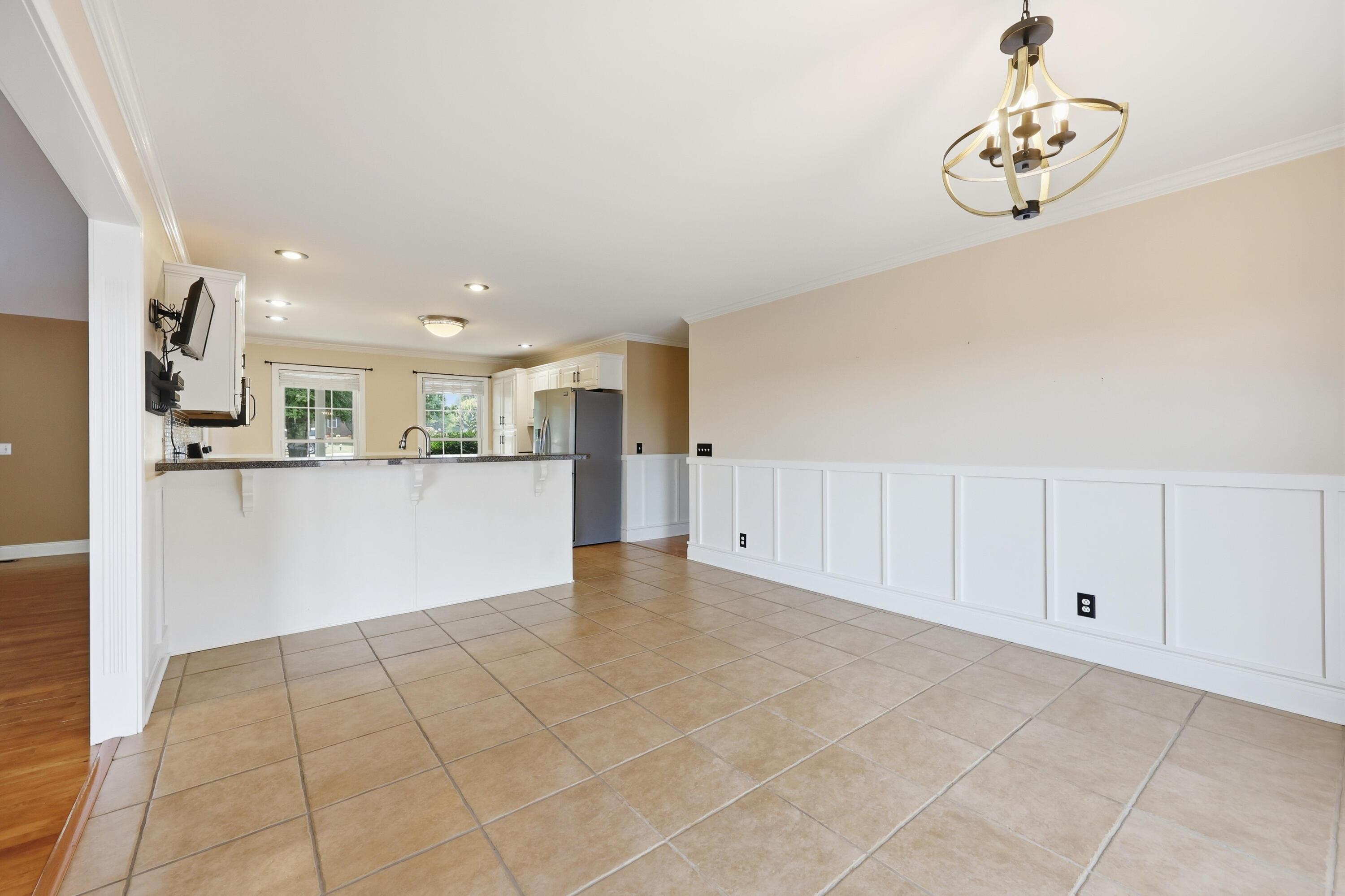 1332 Pine Meadows Drive Property Photo 5