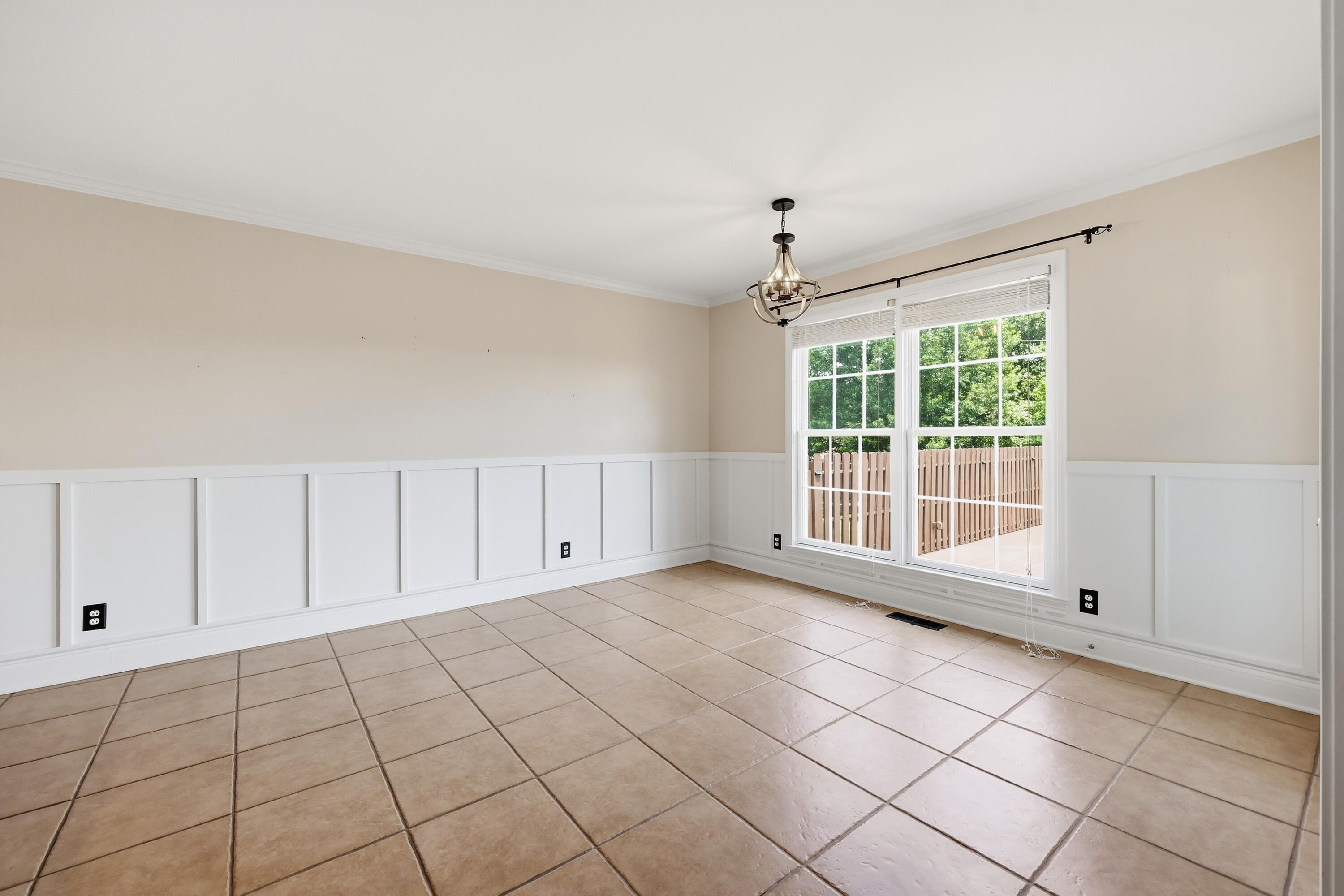 1332 Pine Meadows Drive Property Photo 6