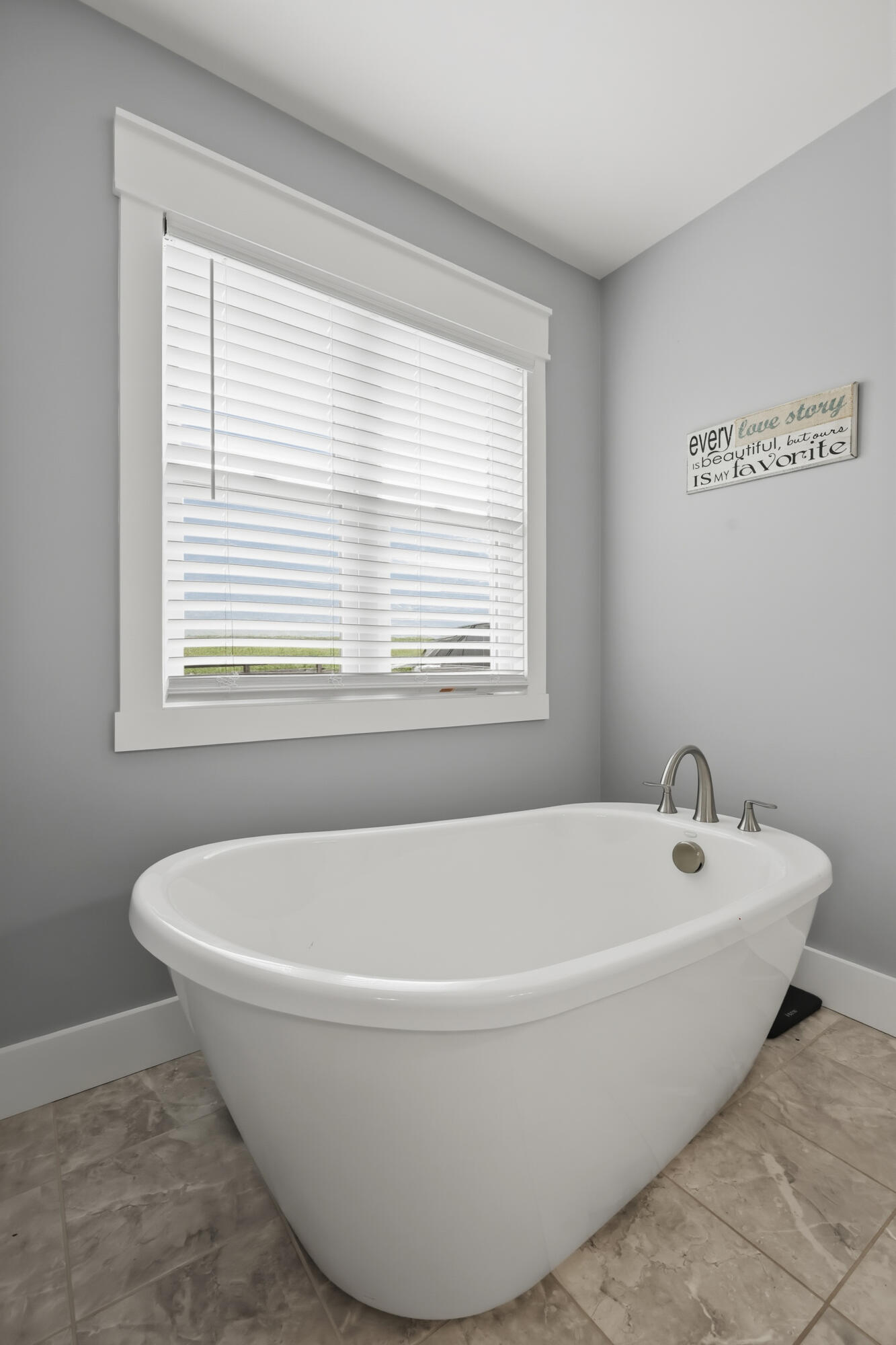 5792 State Highway 590 Property Photo 19