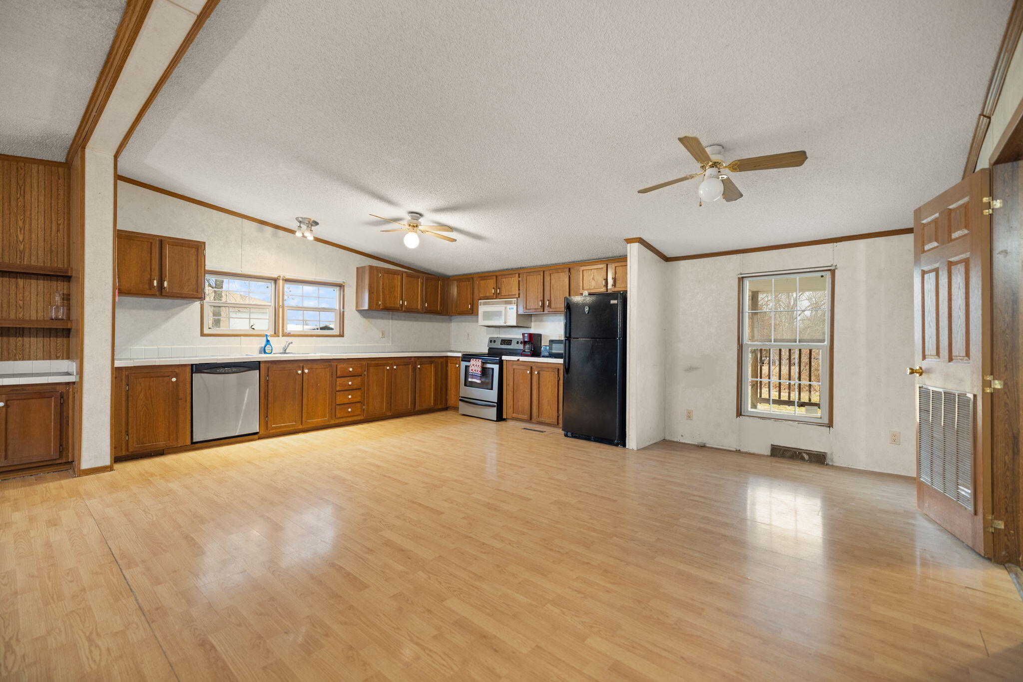 1195 Science Ridge Road Property Photo 7
