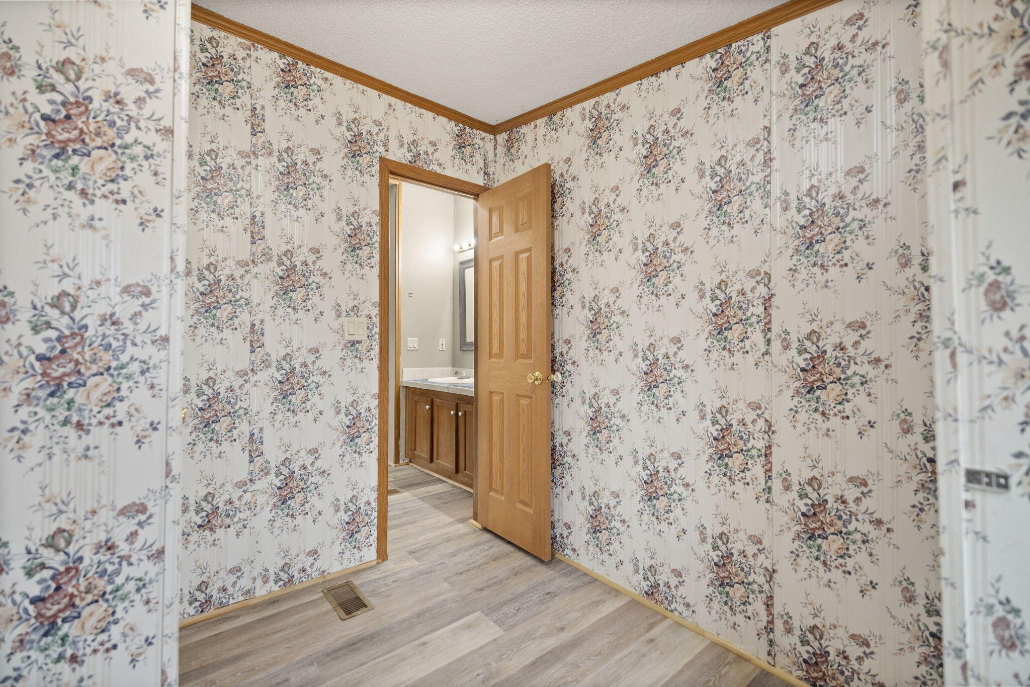1195 Science Ridge Road Property Photo 27
