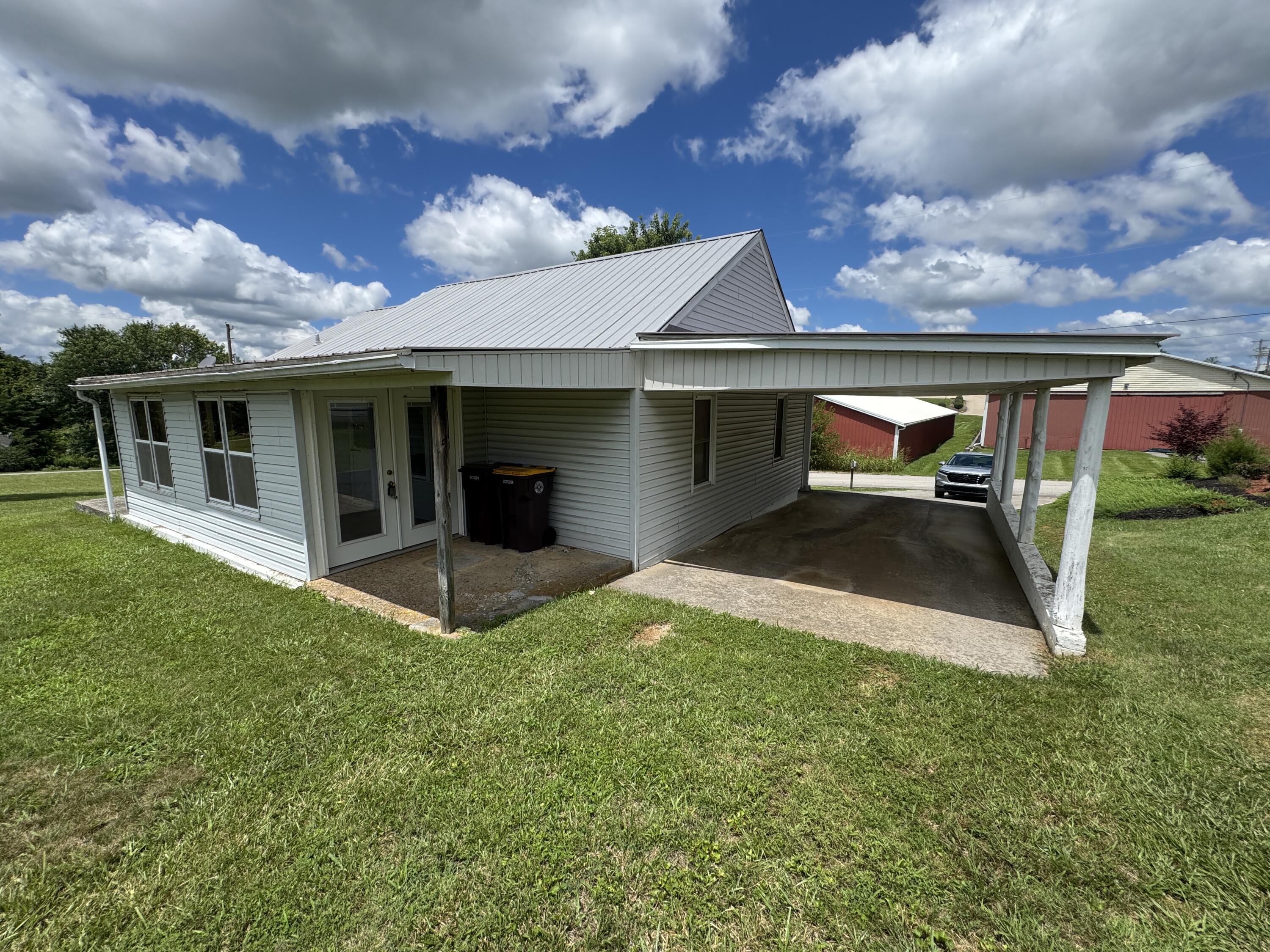 1805 Mckenna Drive Property Photo 3