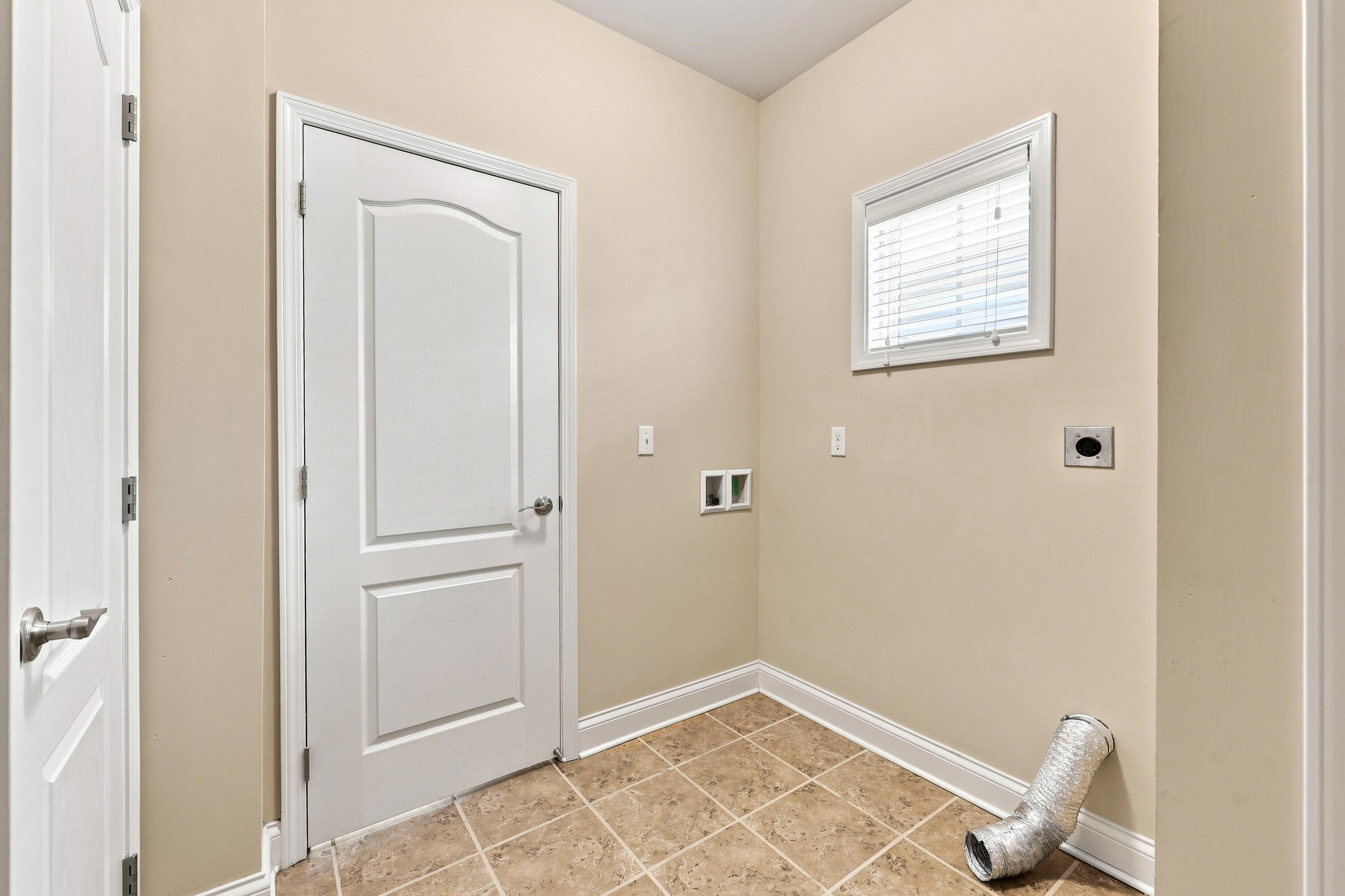 335 Manitoba Lane Property Photo 44