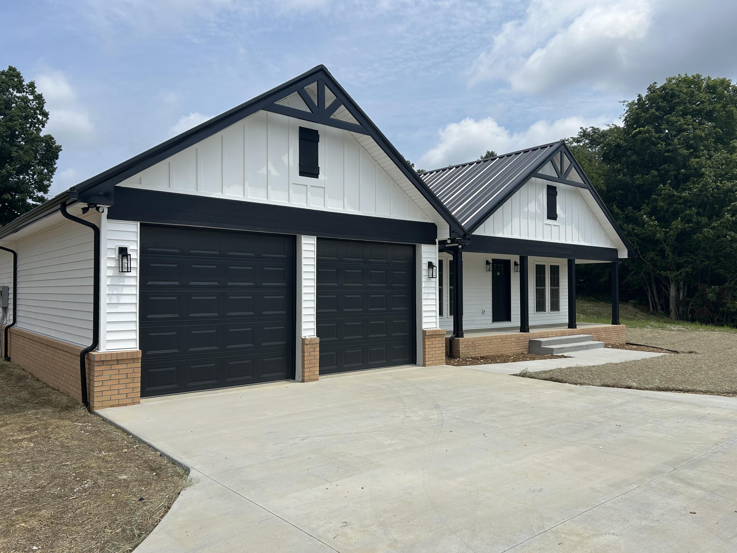 277 Green Meadow Lane Property Photo 2