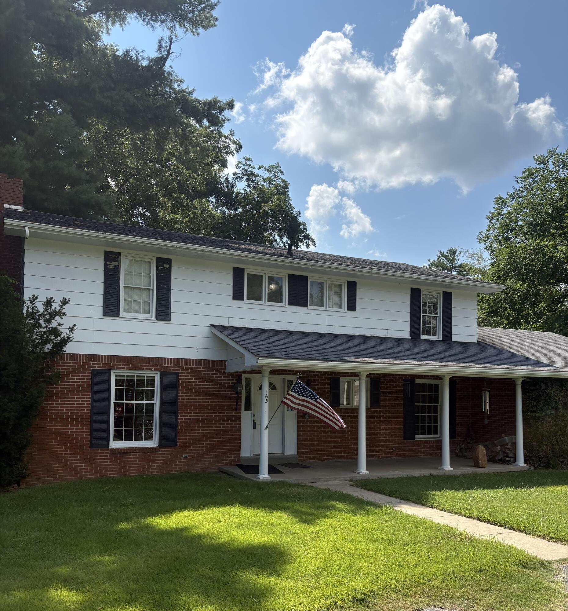 165 Colonial Drive Property Photo 1