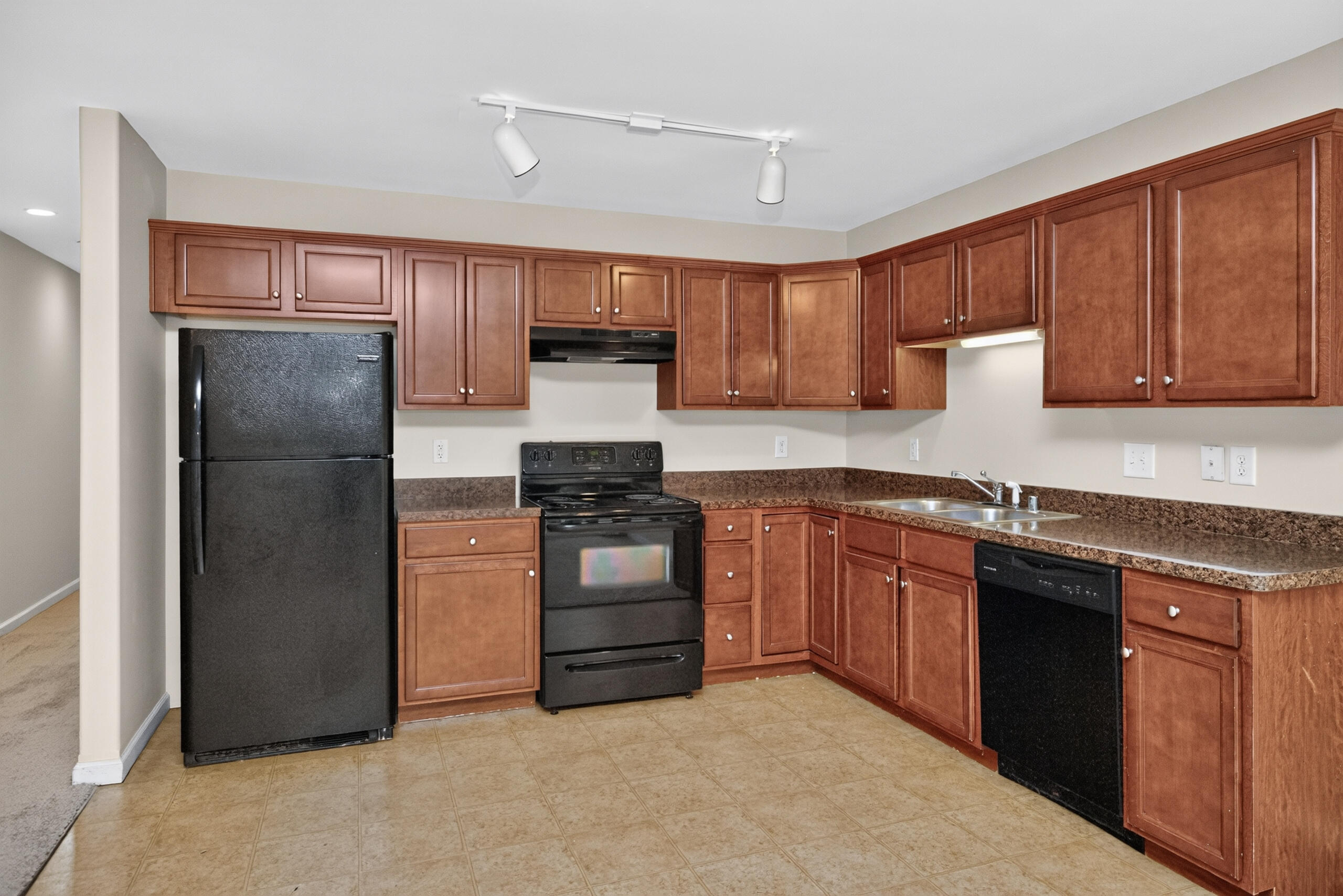 3119 Daly Place Property Photo 7