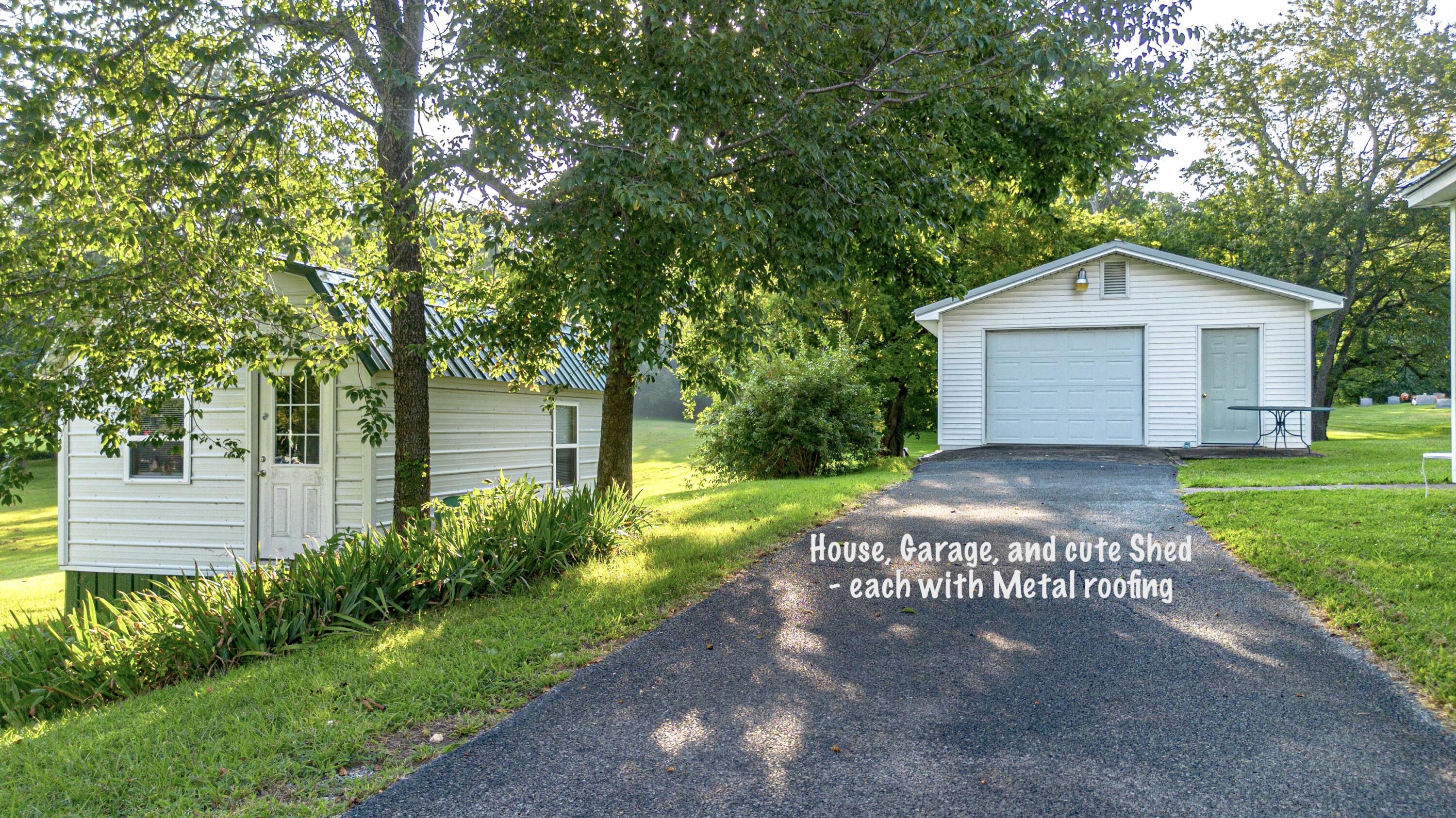 848 S Main Street Property Photo 5