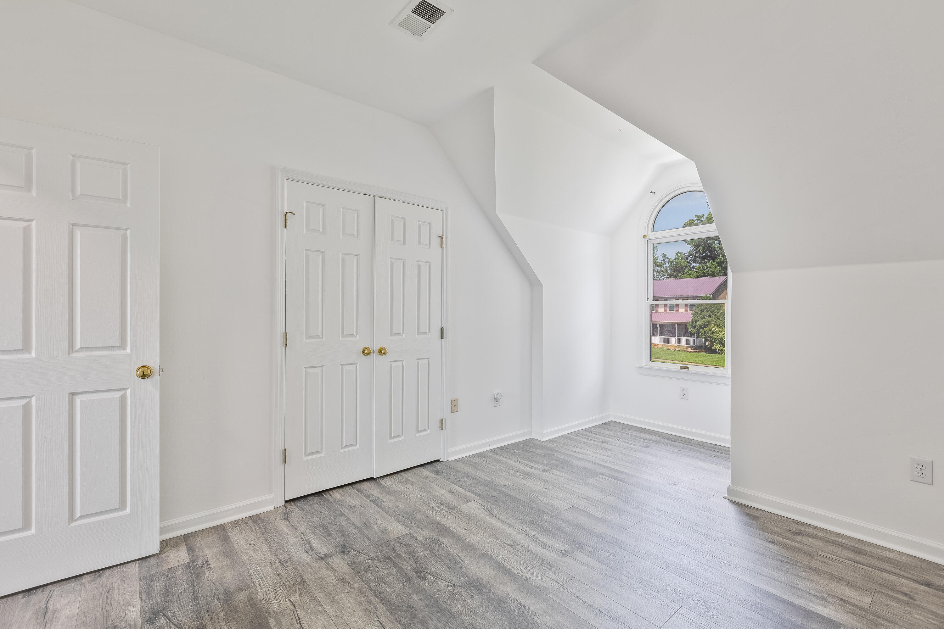 200 Northbrook Road Property Photo 23