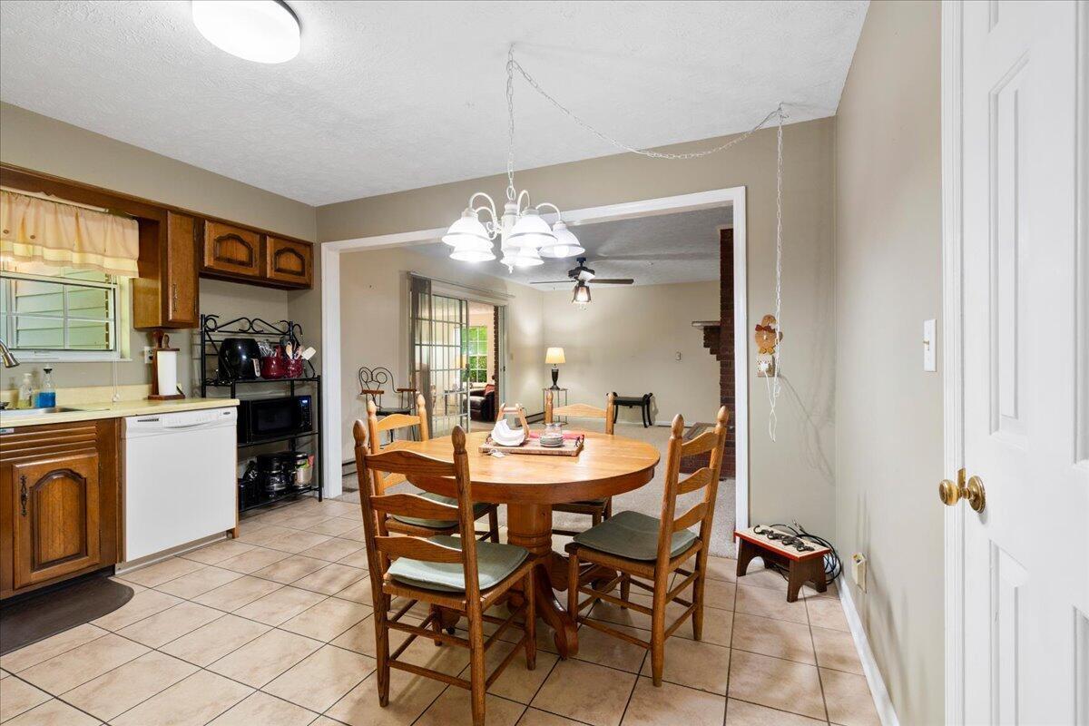 4475 Campton Road Property Photo 18
