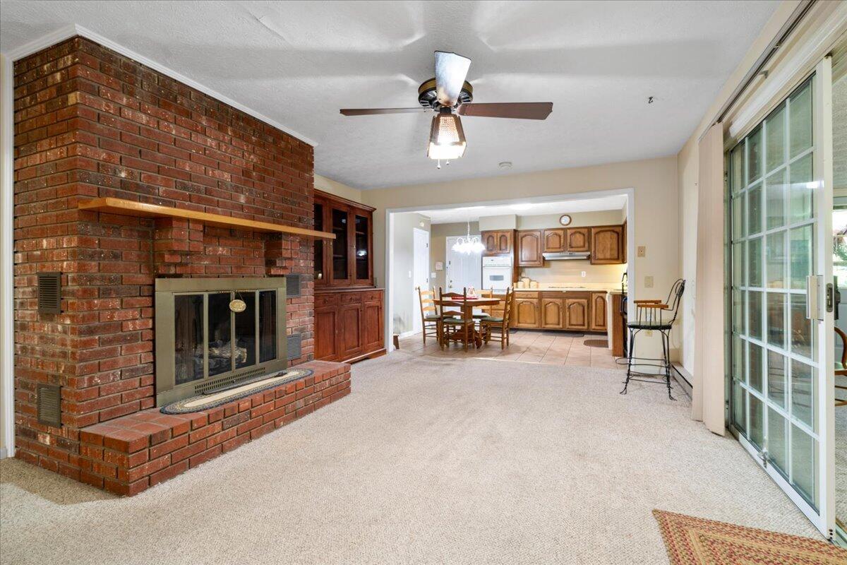 4475 Campton Road Property Photo 22