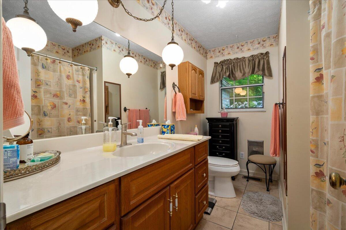 4475 Campton Road Property Photo 26
