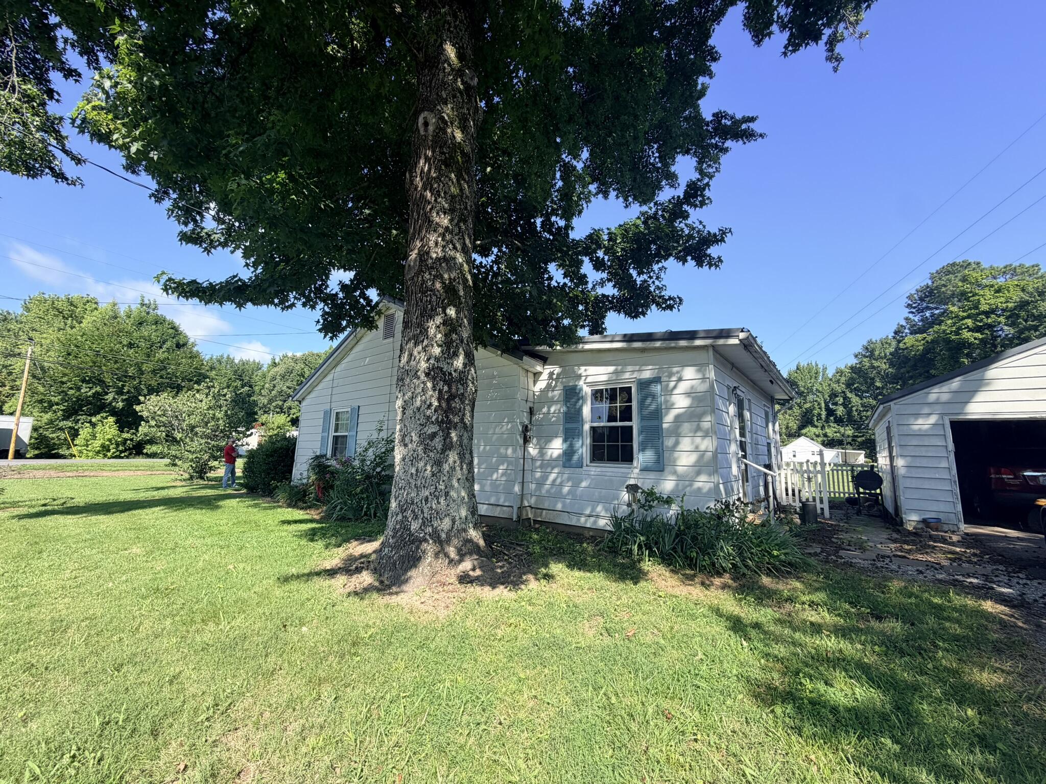 3730 Benton Road Property Photo 5