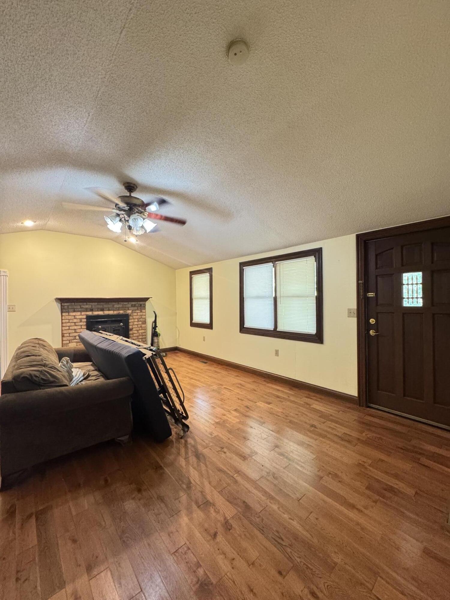 1584 Ky-3437 Property Photo 13