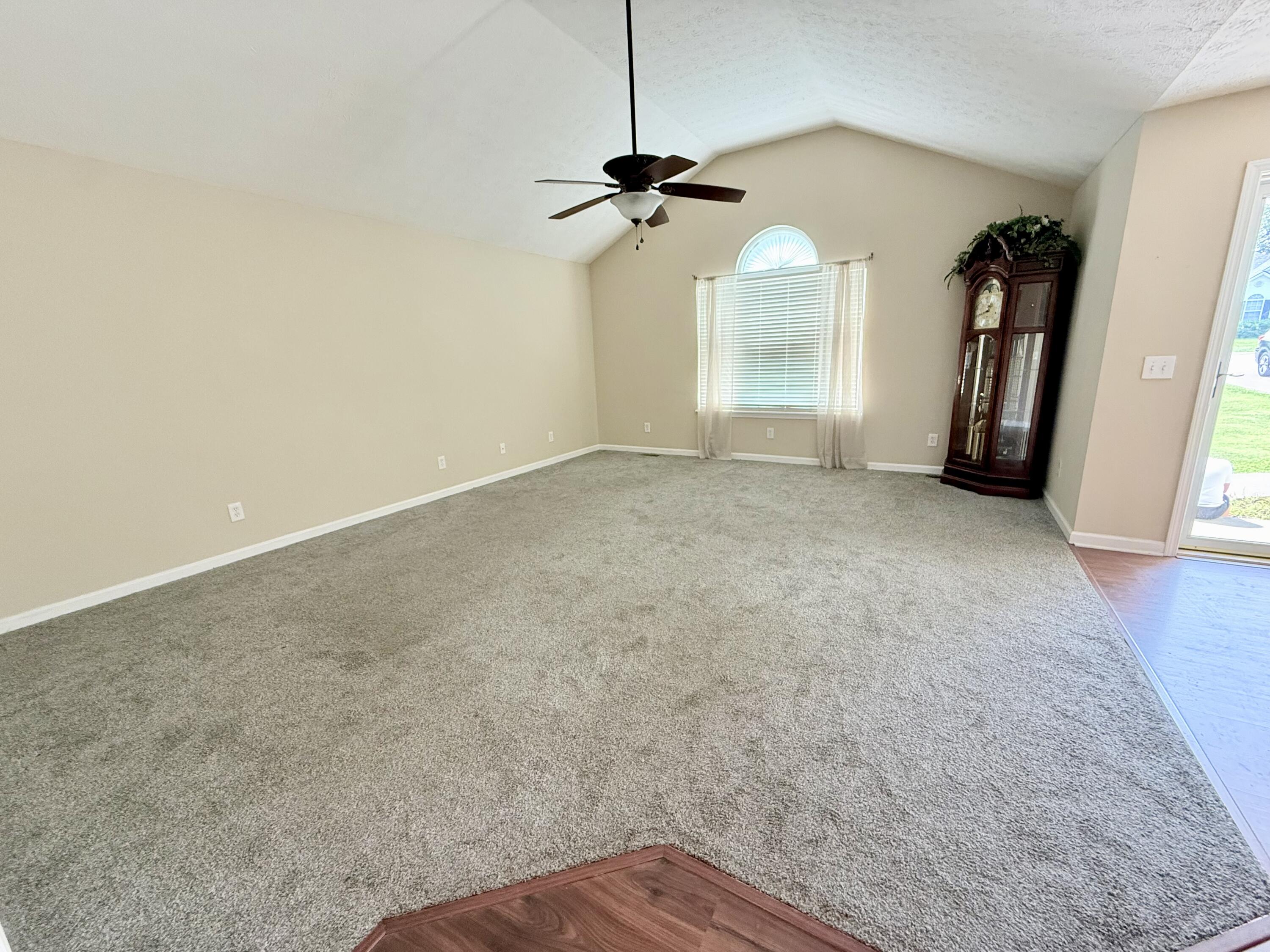 419 Bellaire Drive Property Photo 14