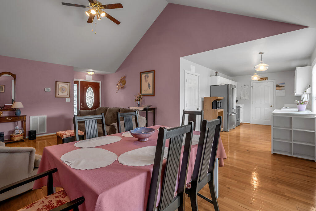 208 Corral Court Property Photo 15
