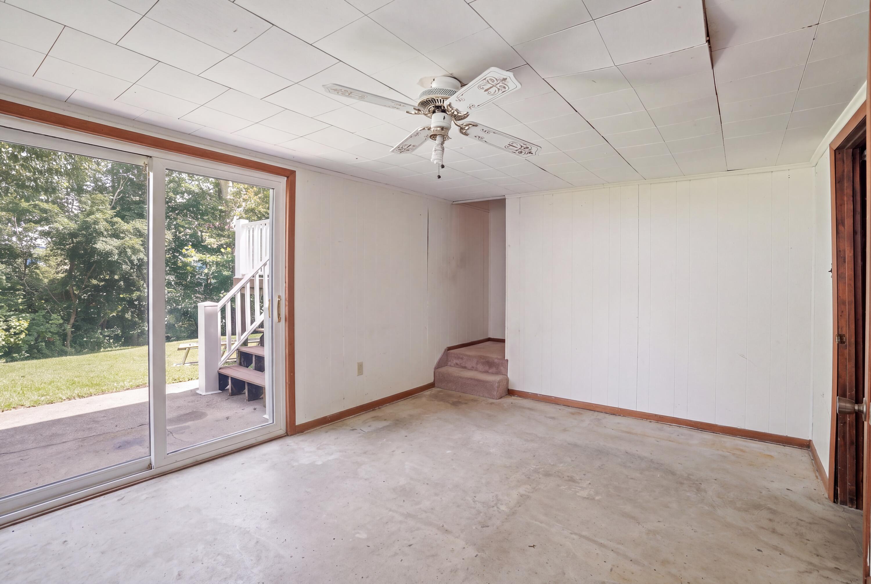 232 Twin Rivers Drive Property Photo 26