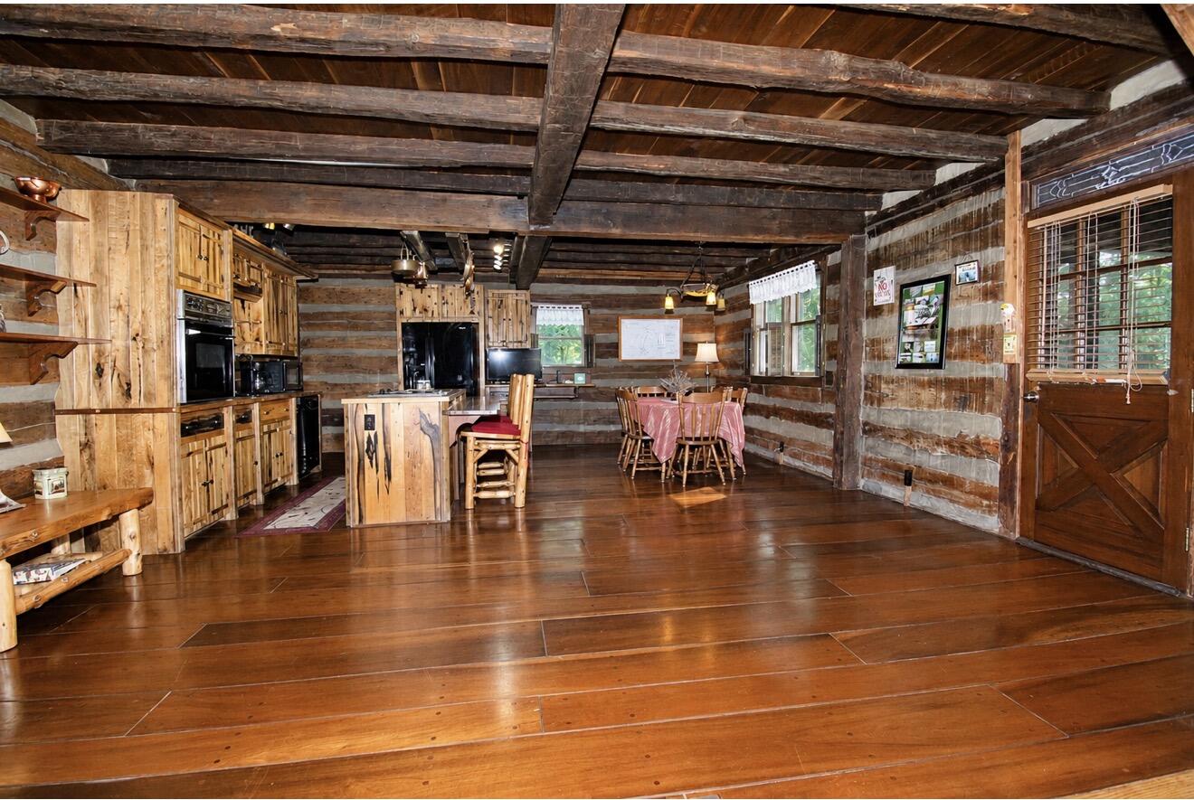 300 Scillion Drive Property Photo 21