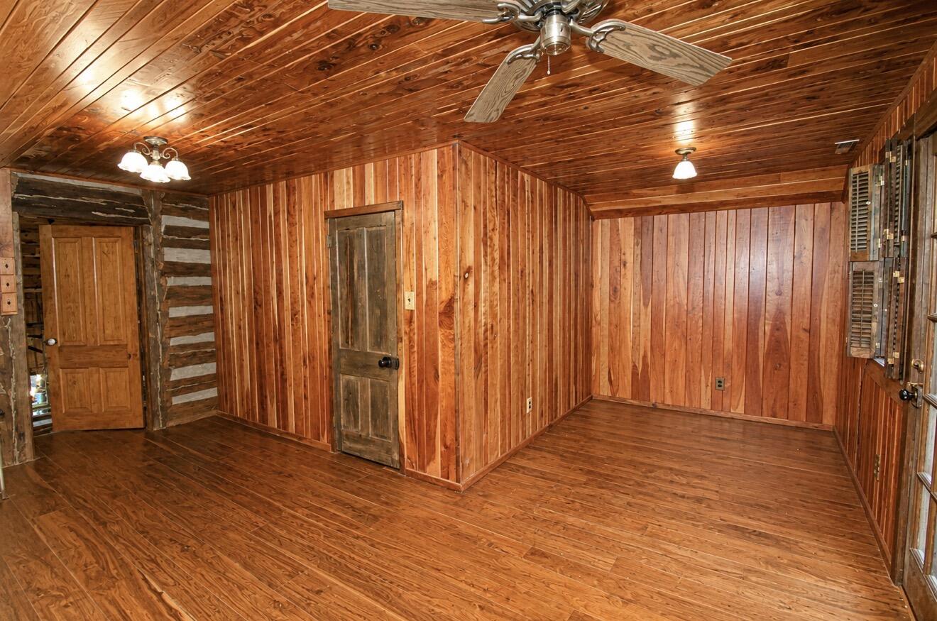 300 Scillion Drive Property Photo 42