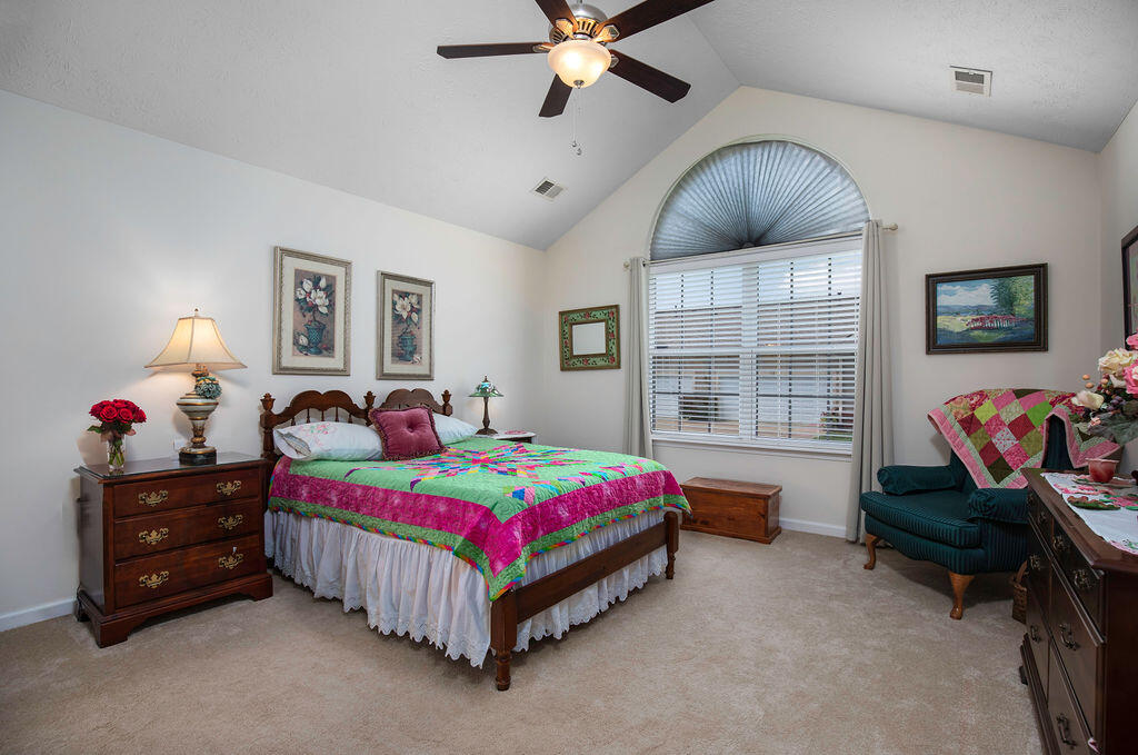 108 Academy Drive Property Photo 12