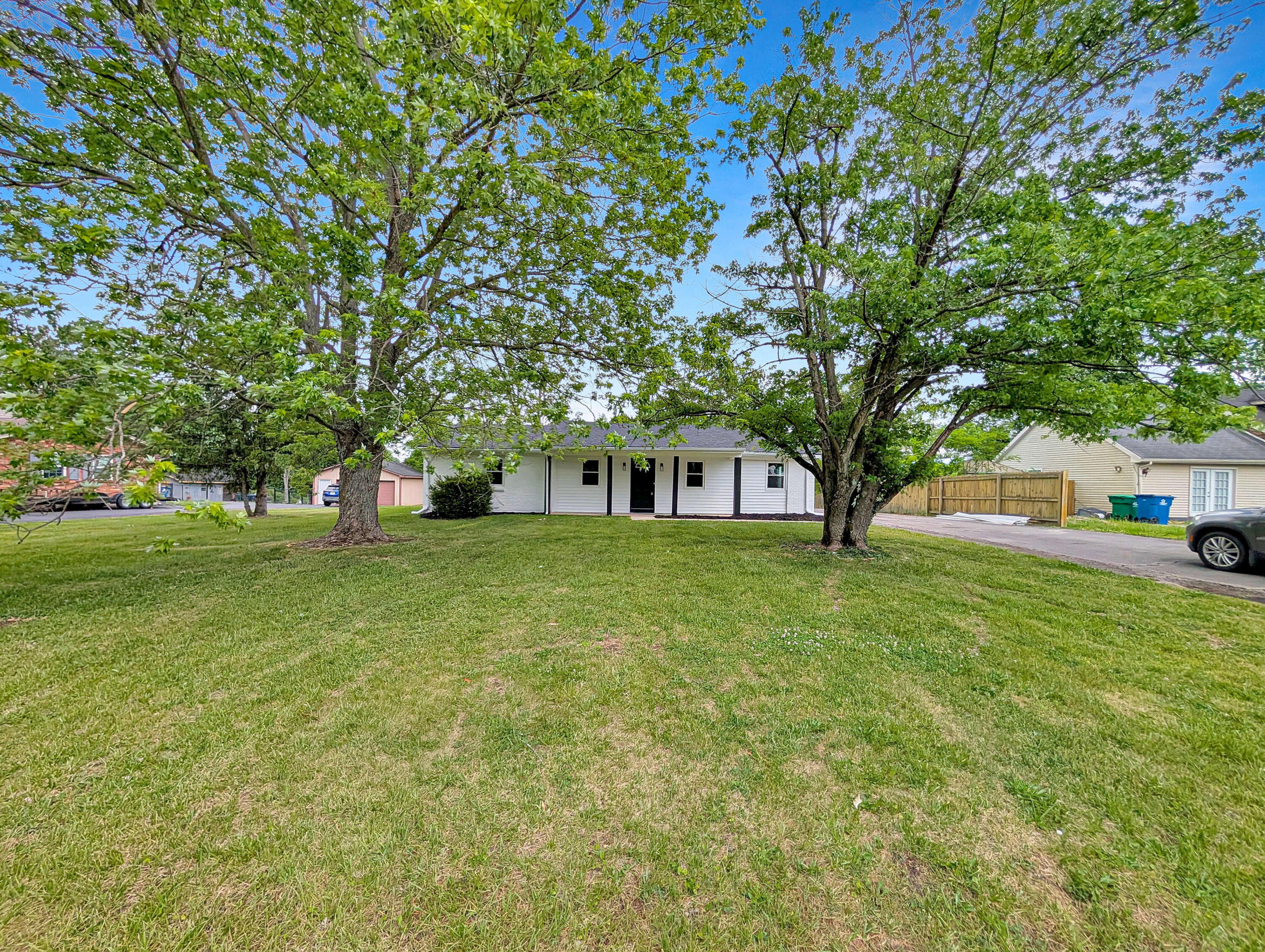 124 Edgewood Drive Property Photo 4