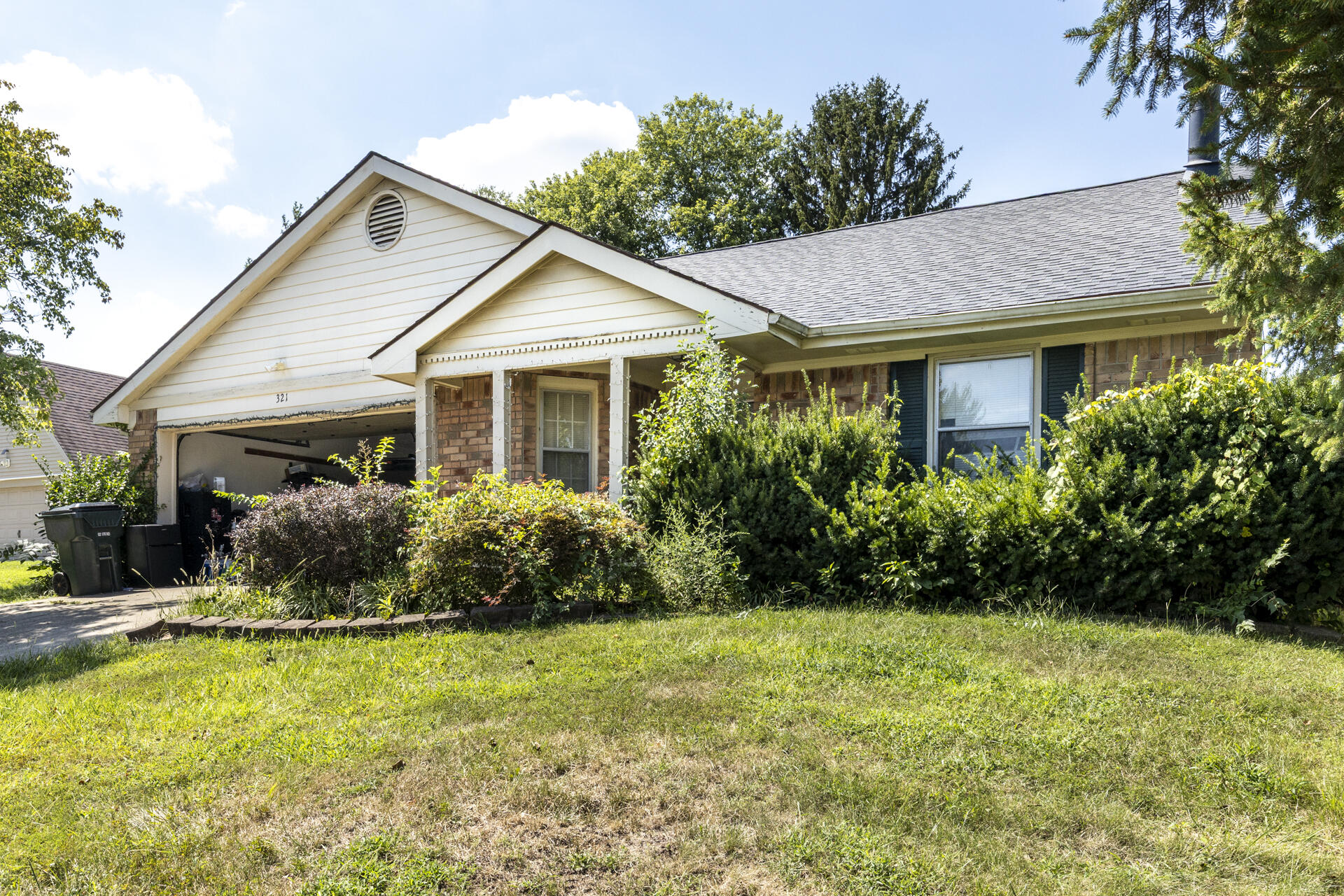 321 Squires Road Property Photo 1