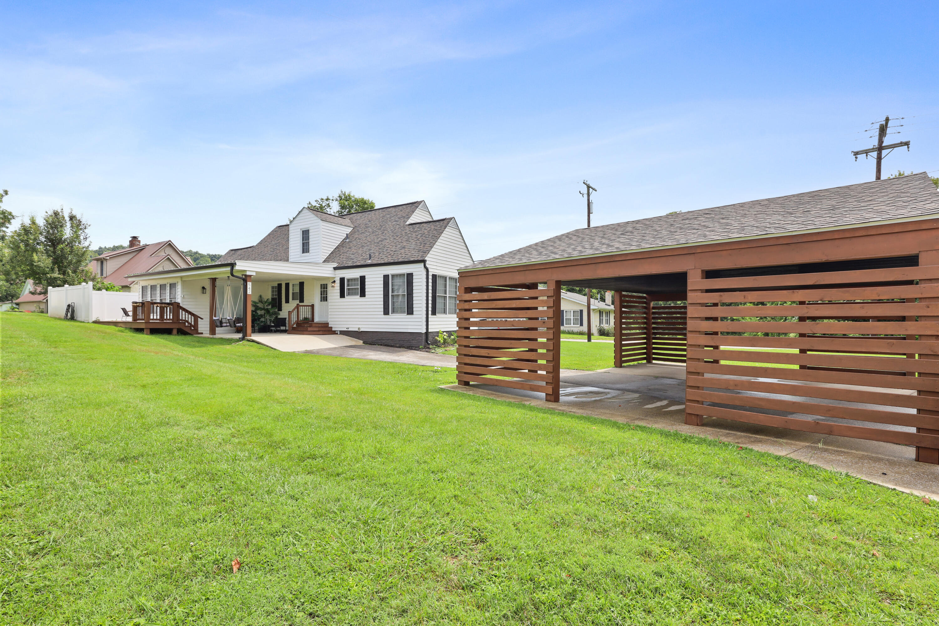 542 S 2nd Street Property Photo 45