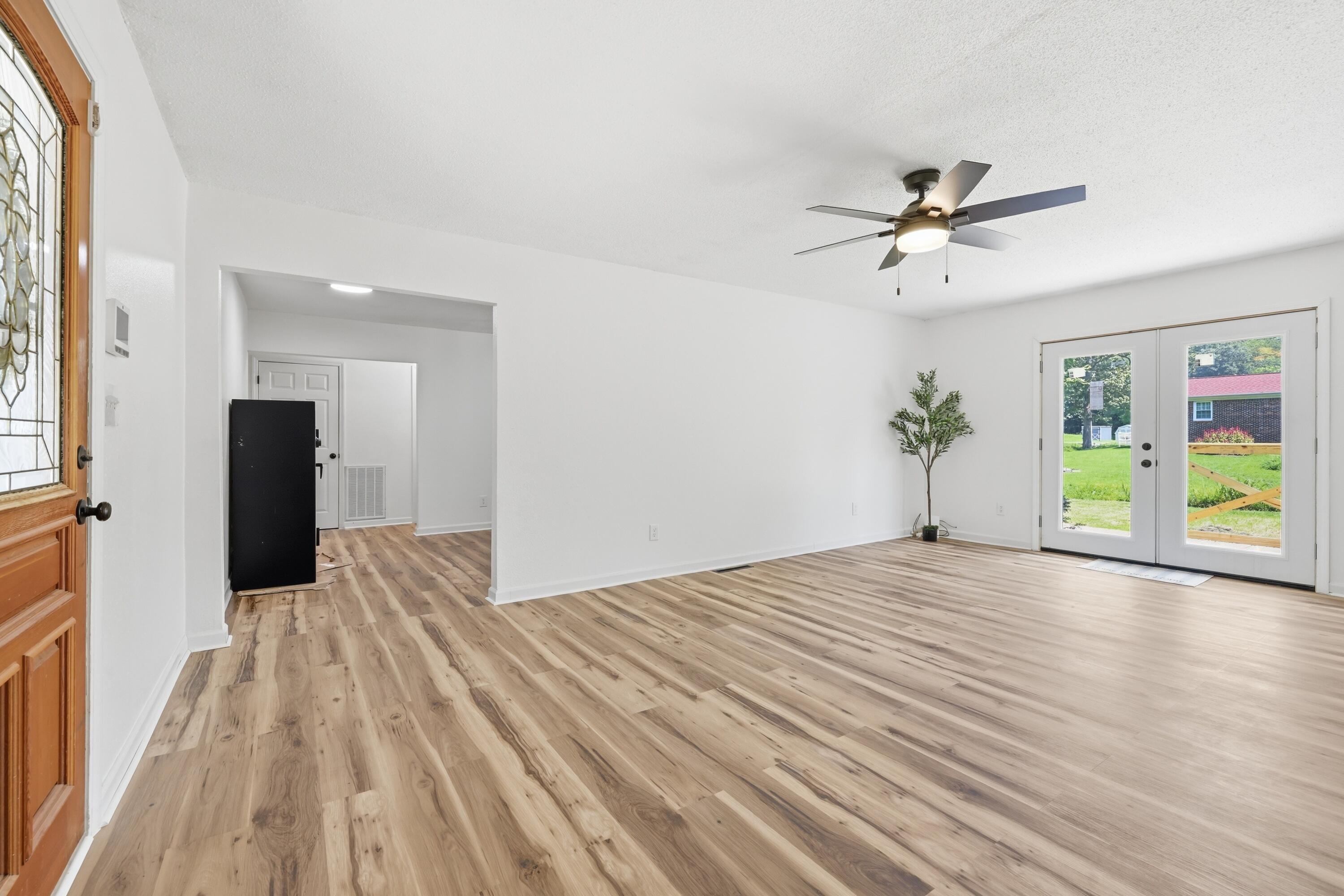 78 Whispering Oaks Loop Property Photo 9