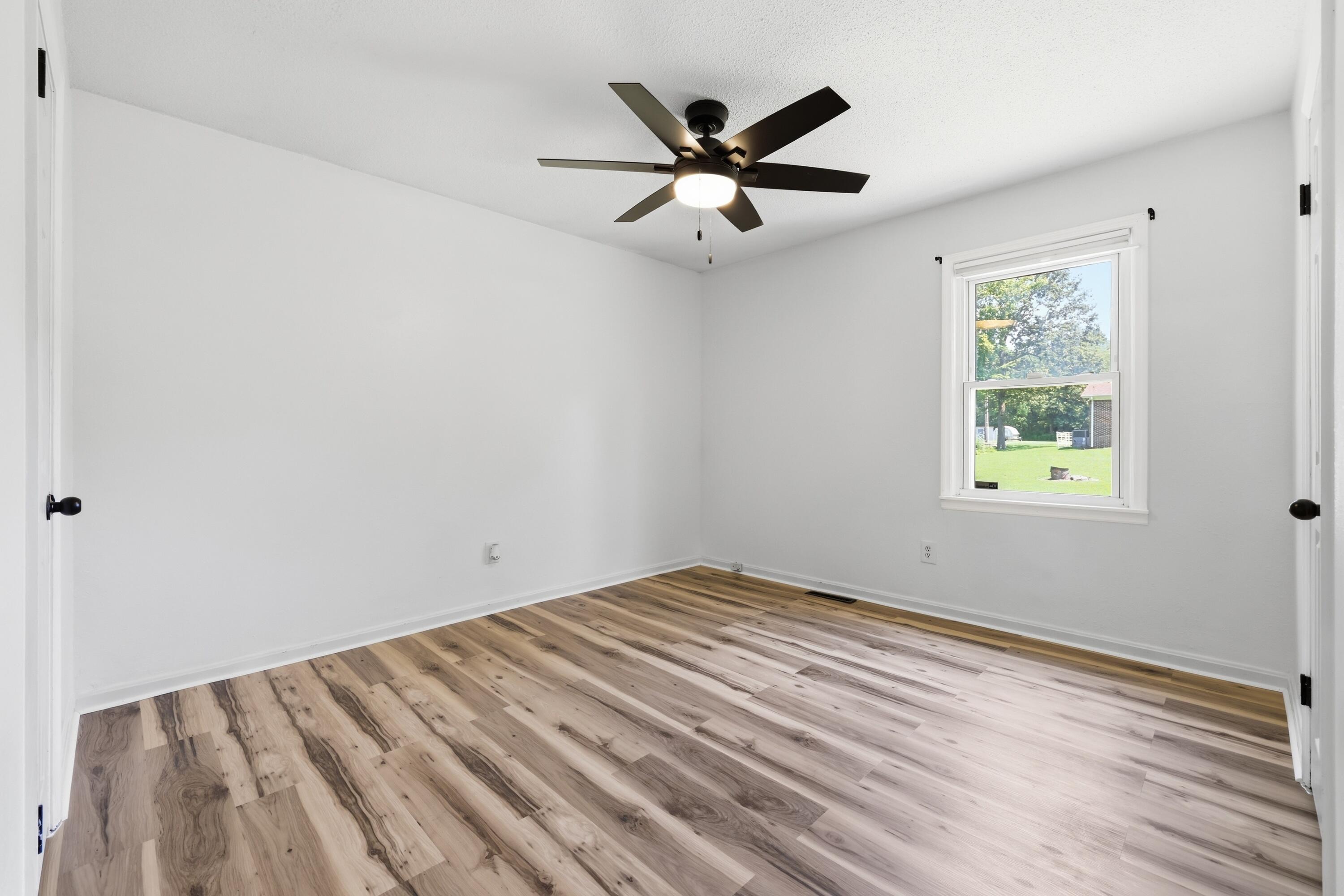 78 Whispering Oaks Loop Property Photo 11