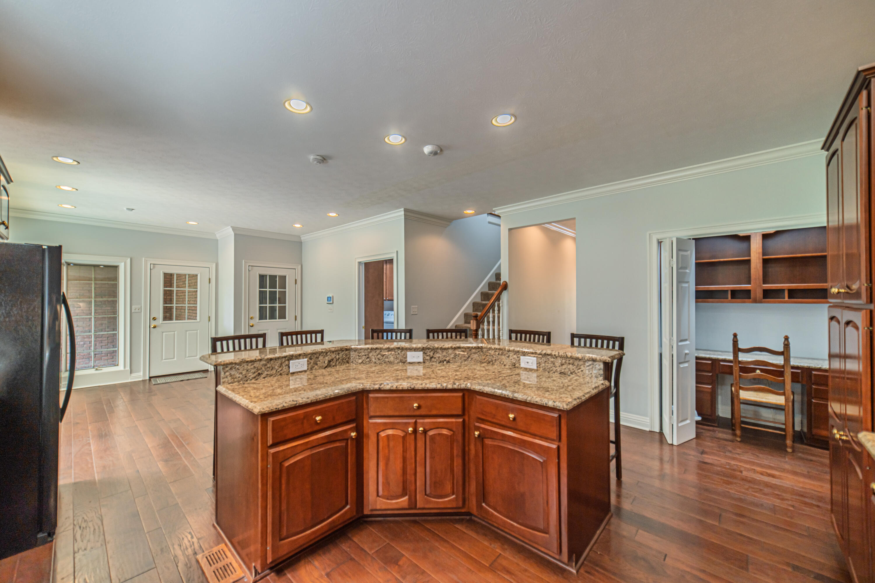 140 Prestwick Place Property Photo 46