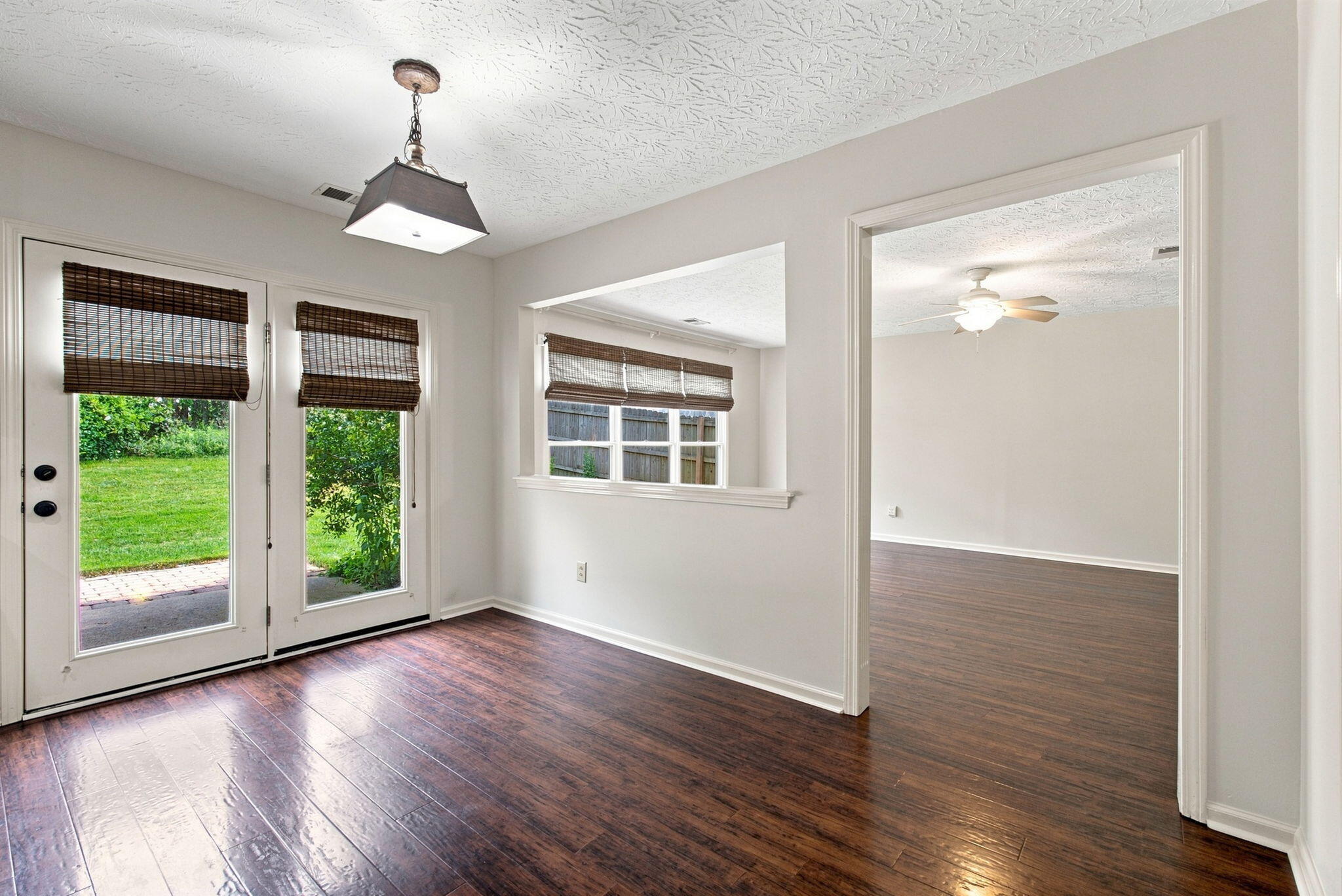 449 Amberley Drive Property Photo 14