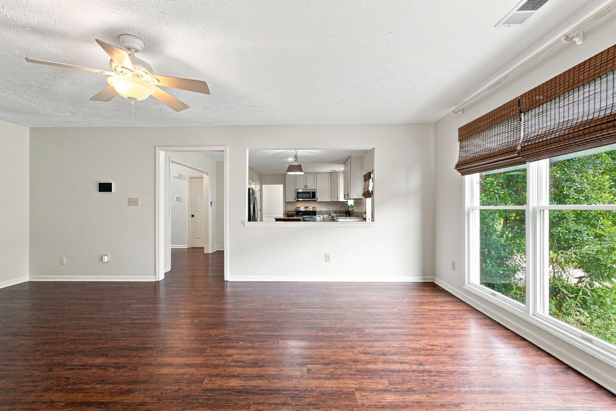 449 Amberley Drive Property Photo 20