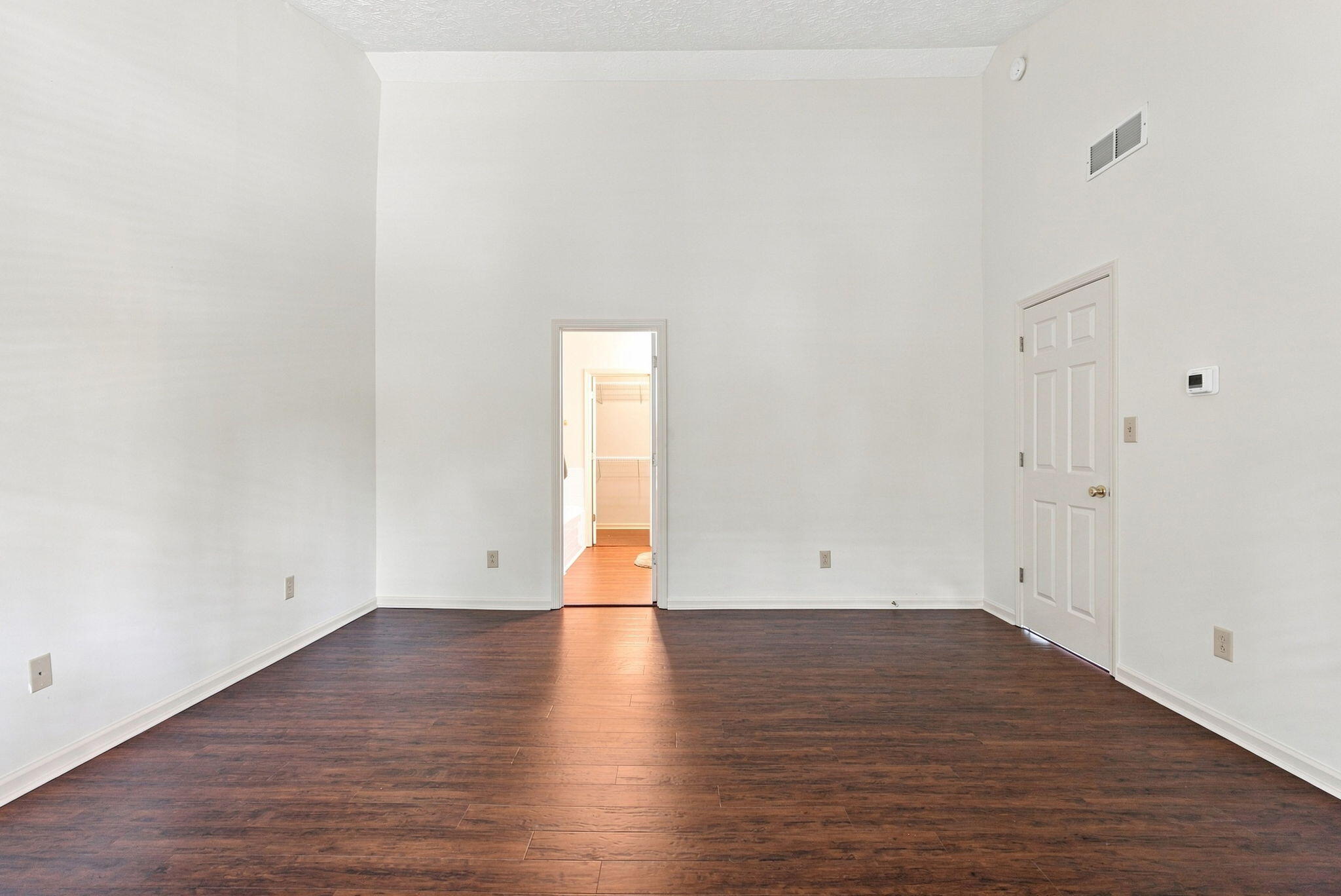 449 Amberley Drive Property Photo 31