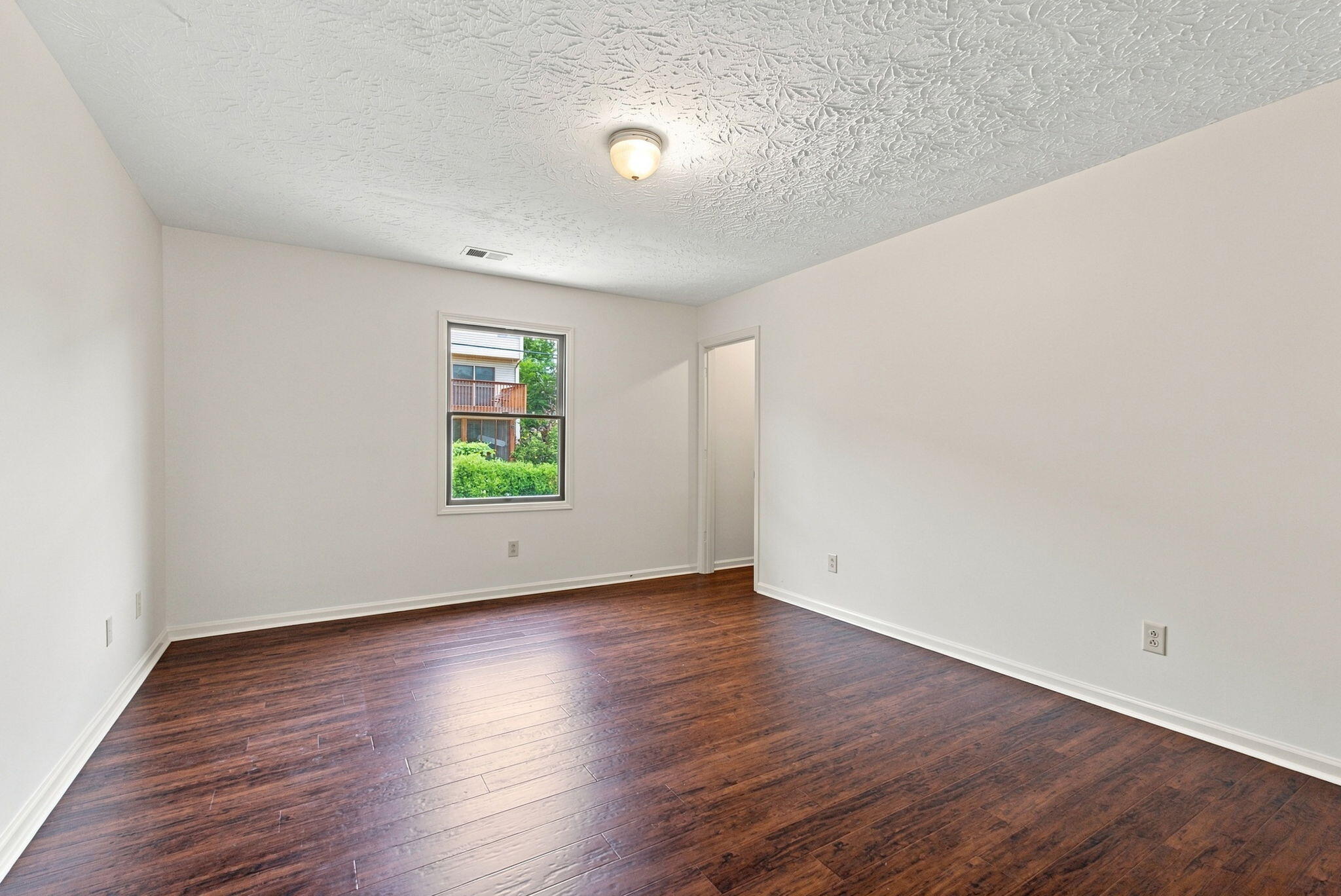 449 Amberley Drive Property Photo 38