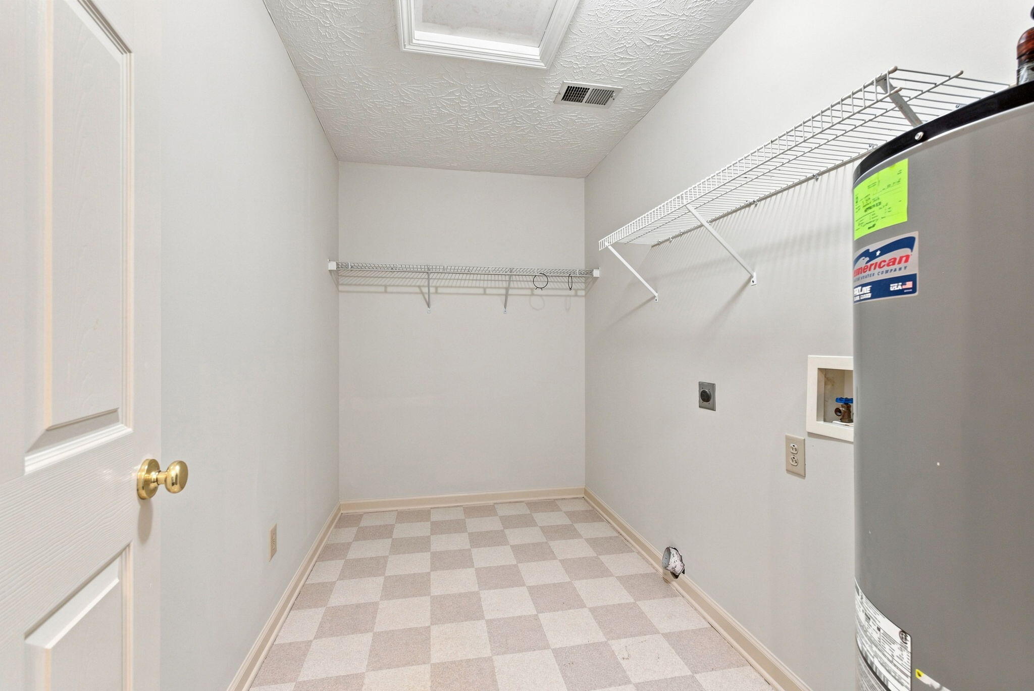 449 Amberley Drive Property Photo 43