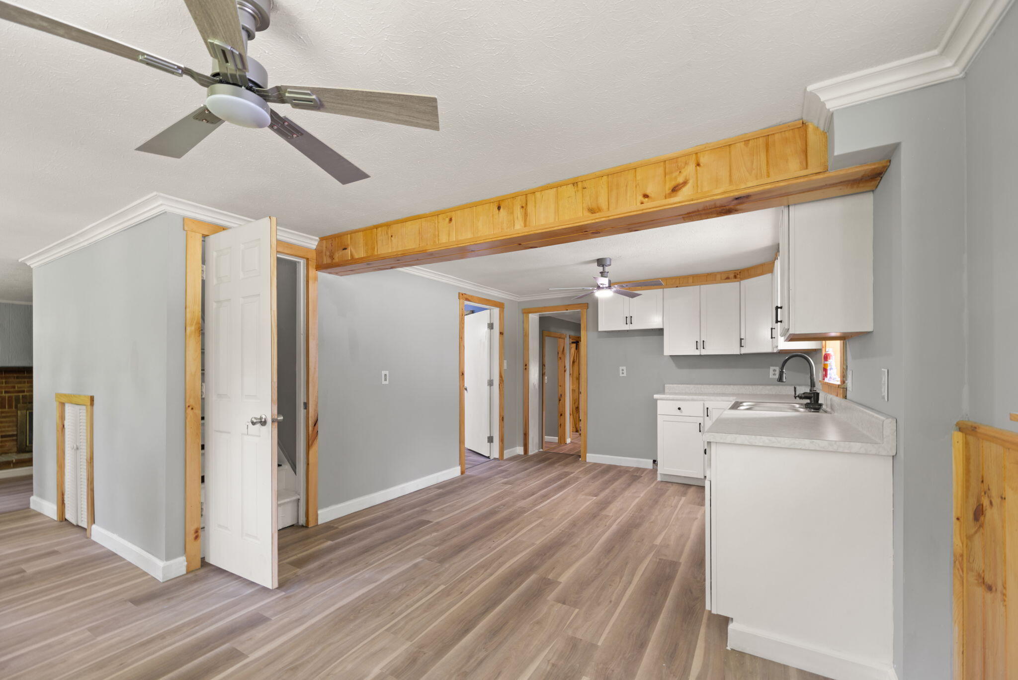 190 Walker Drive Property Photo 14
