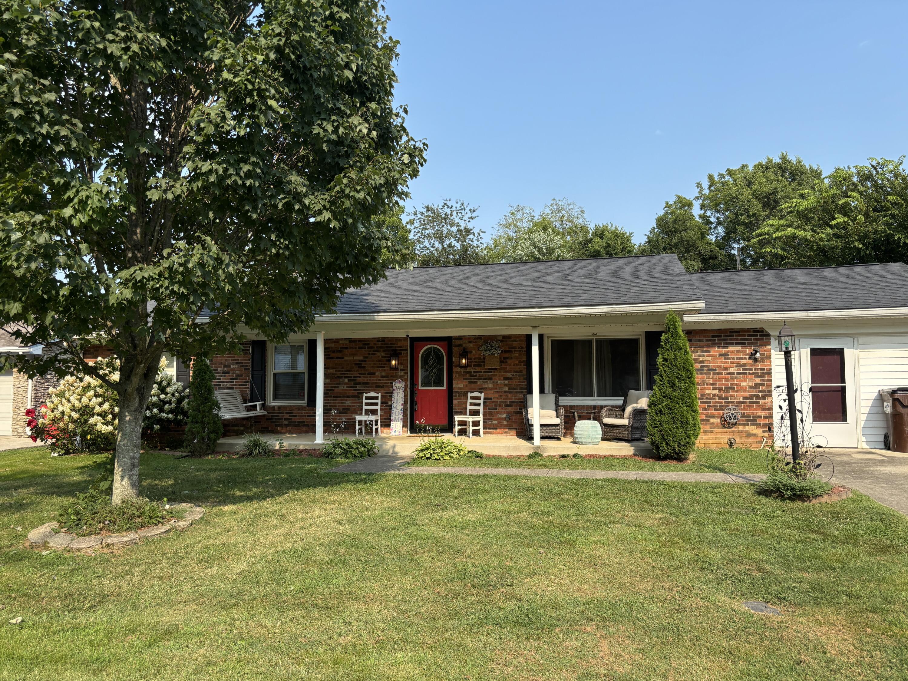 132 Meadowbrook Drive Property Photo 1