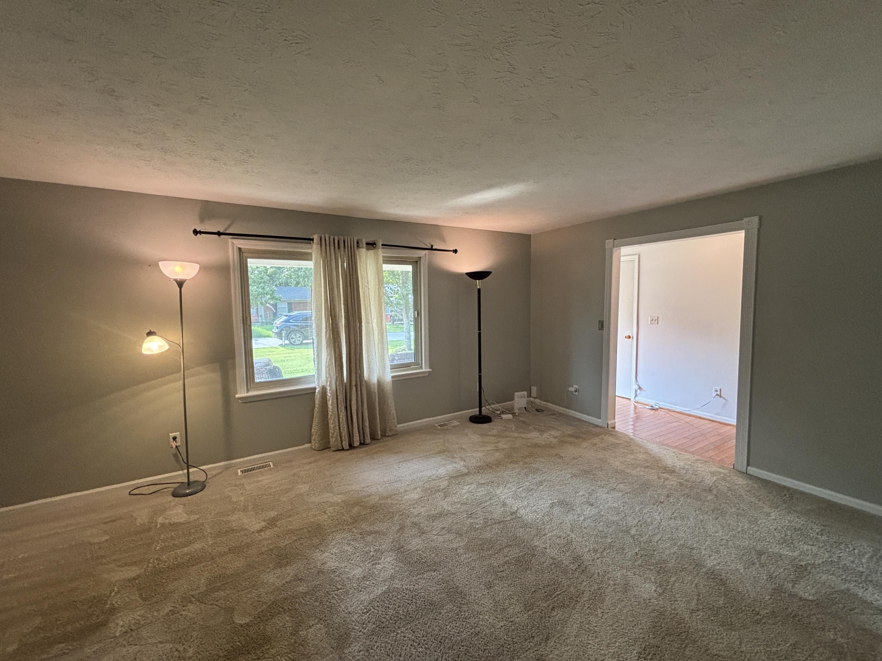 132 Meadowbrook Drive Property Photo 7
