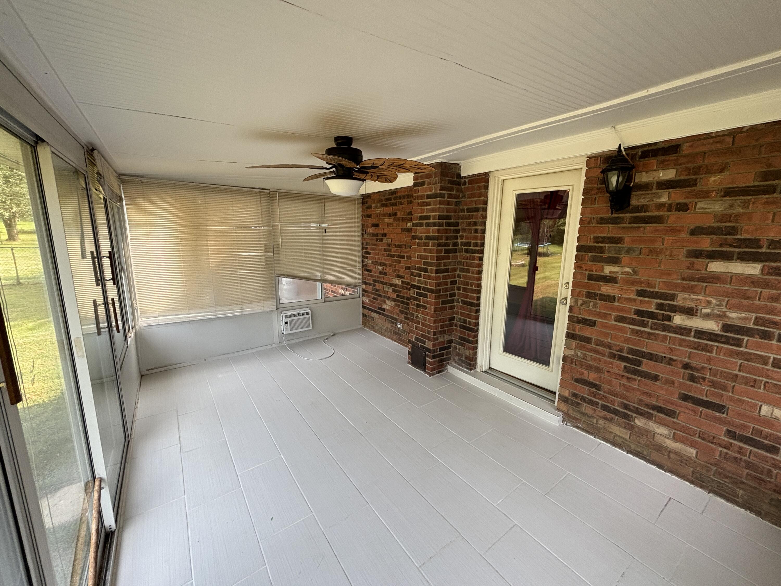 132 Meadowbrook Drive Property Photo 18
