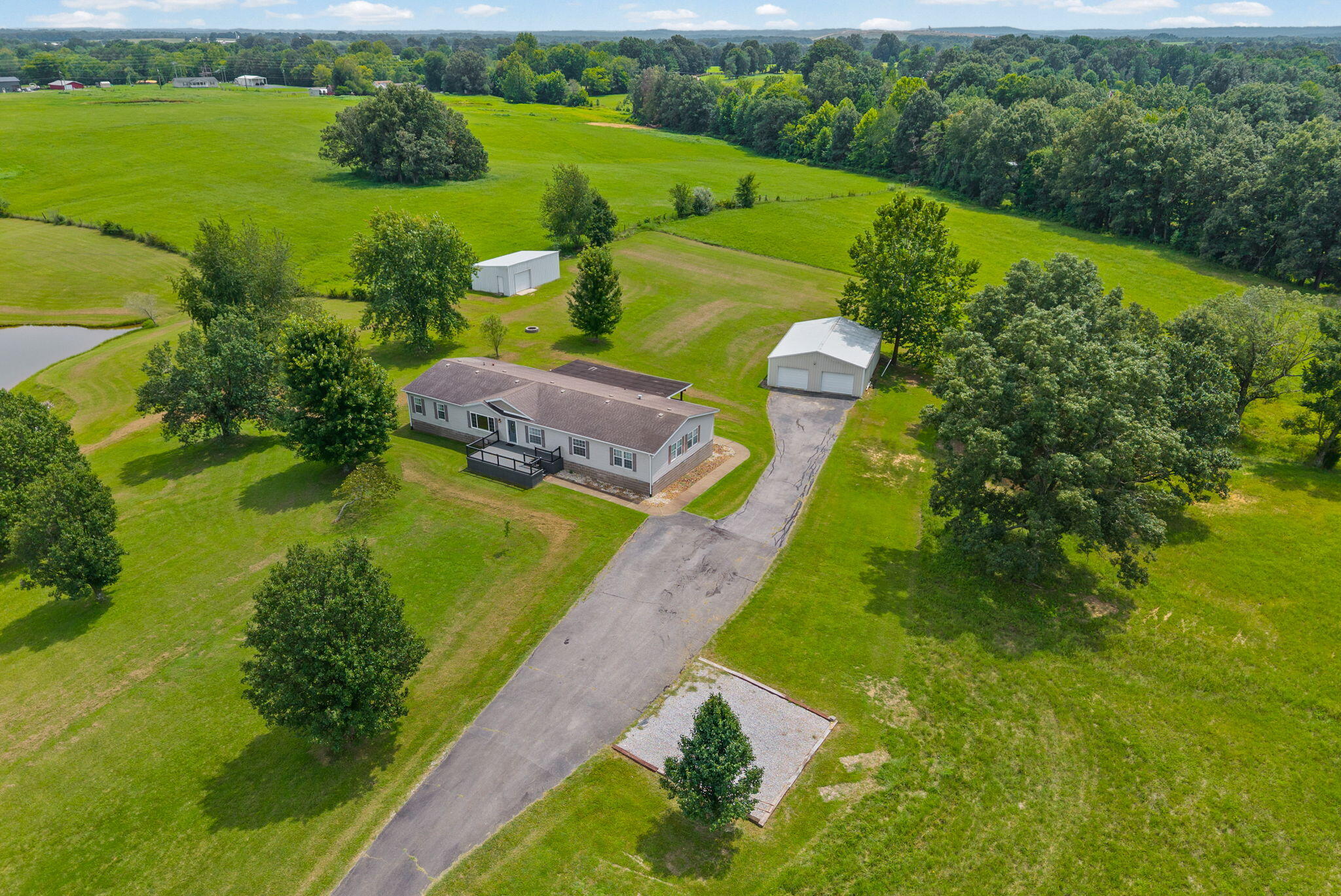 362 J P Hanks Road Property Photo 1