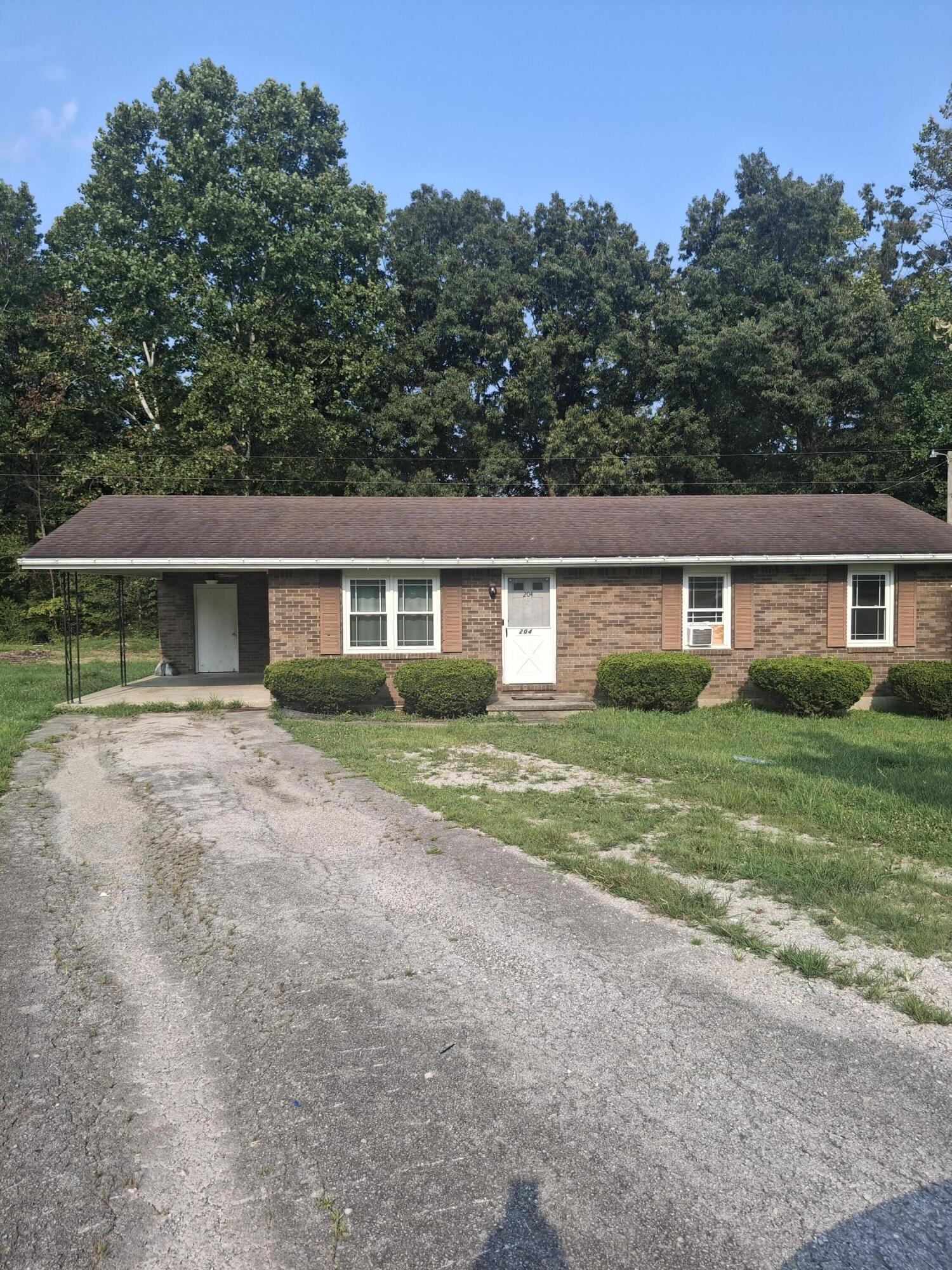 204 Meadowview Drive Property Photo 1