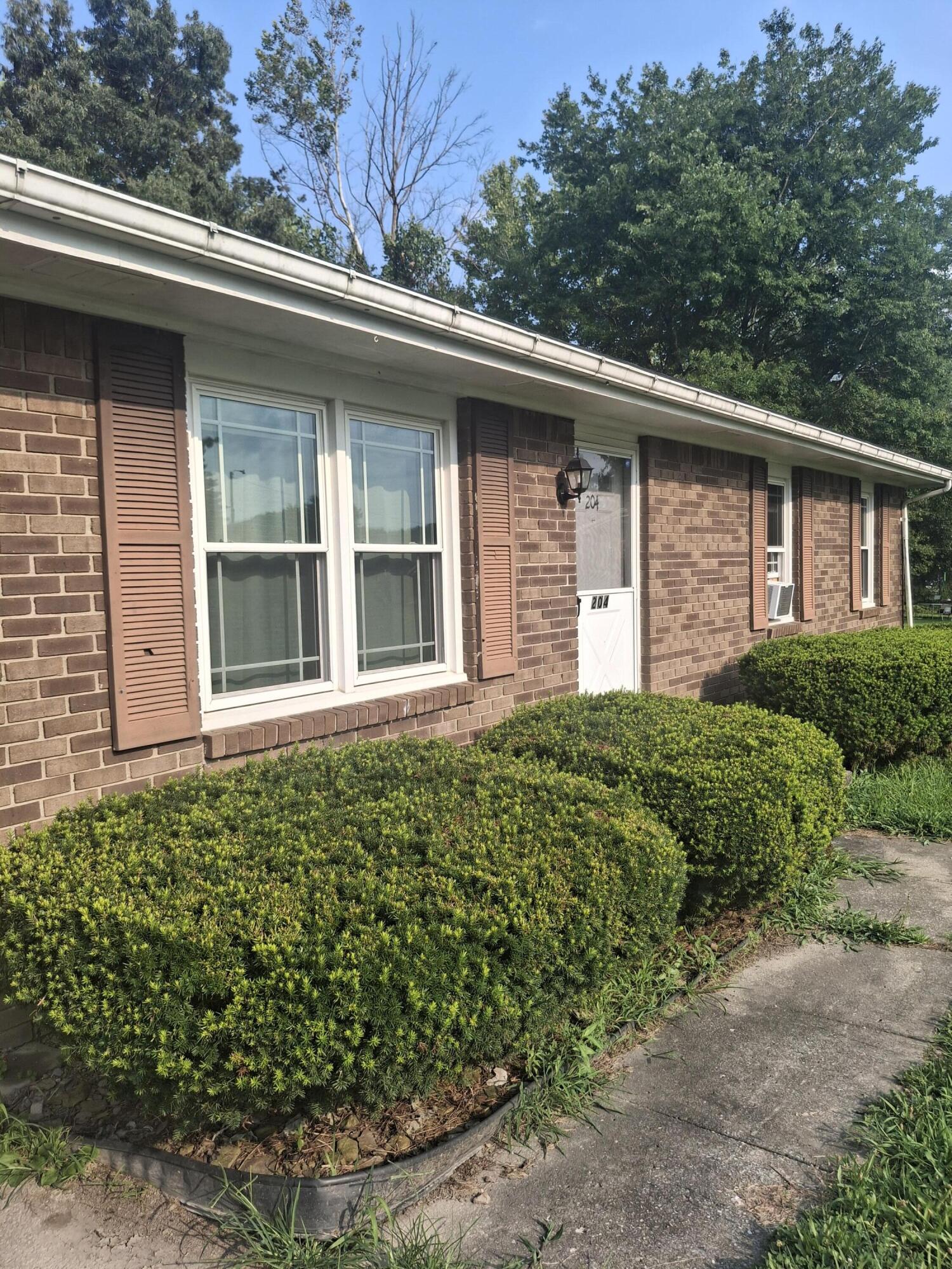 204 Meadowview Drive Property Photo 2