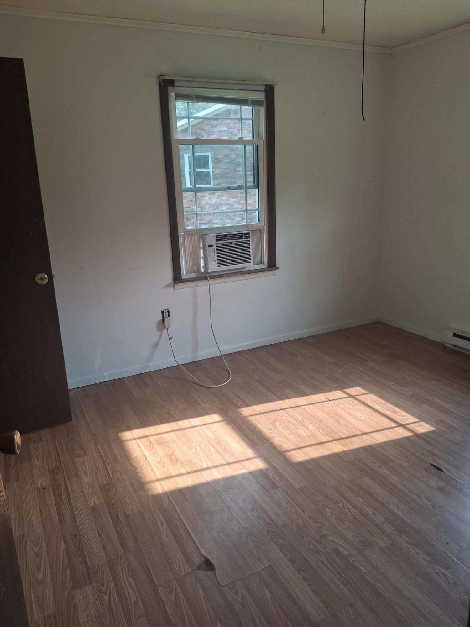 204 Meadowview Drive Property Photo 8
