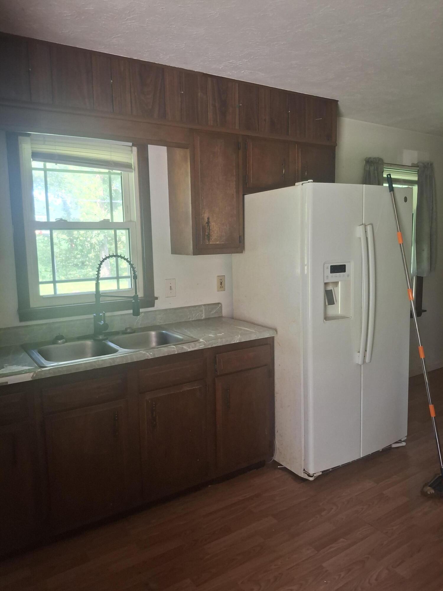 204 Meadowview Drive Property Photo 12
